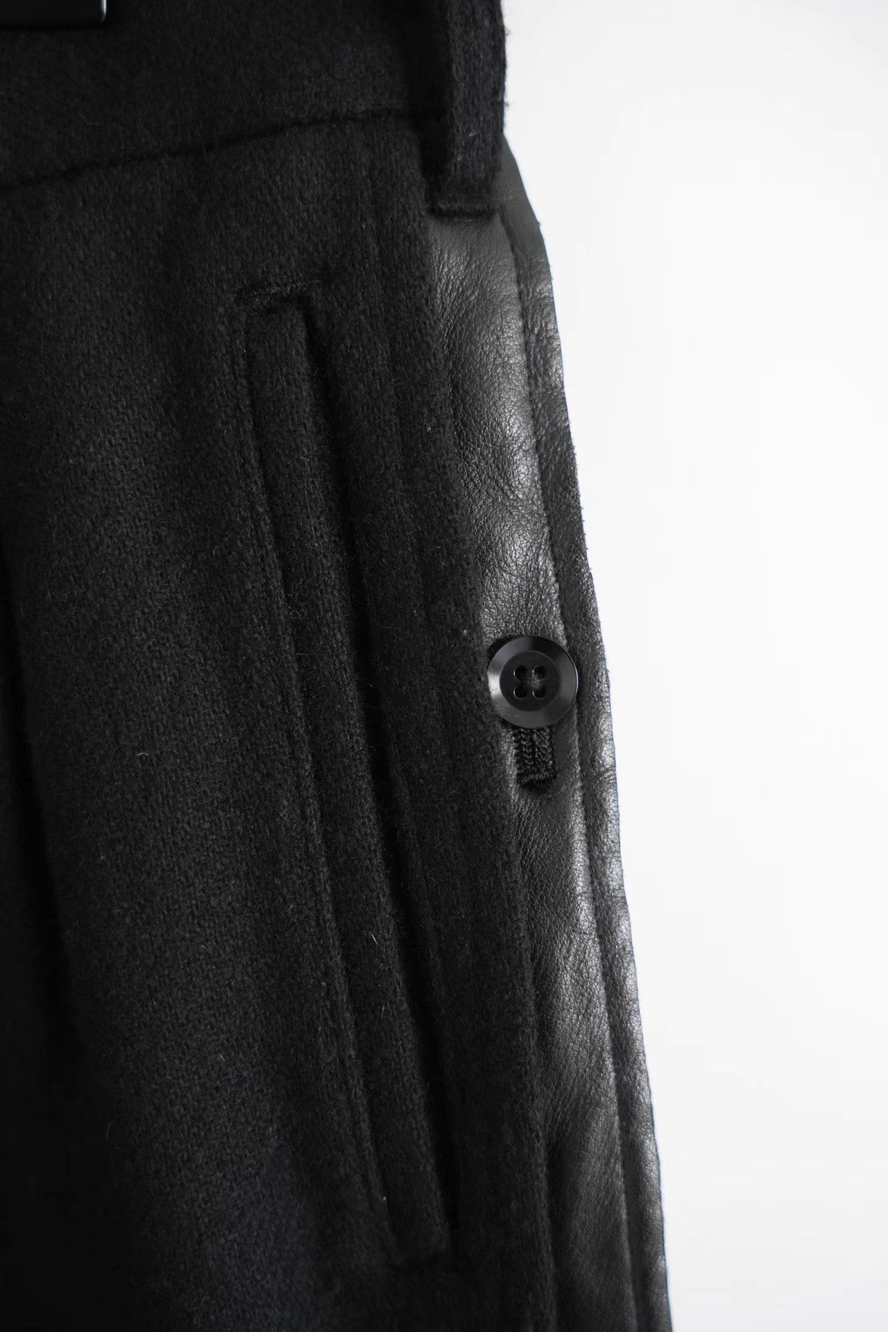 Yohji Yamamoto Yohji Yamamoto 14aw Layered Leather Cropped Pants K4 Size US 31 - 4 Thumbnail