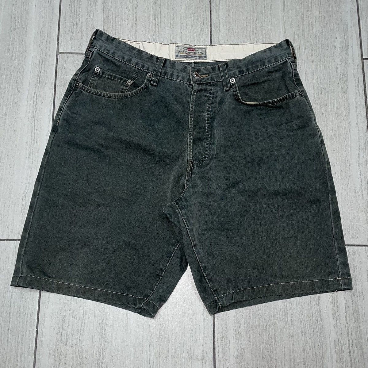 Levi's Levi’s 1992 Vintage Green Tab Shorts Size US 32 / EU 48 - 2 Thumbnail