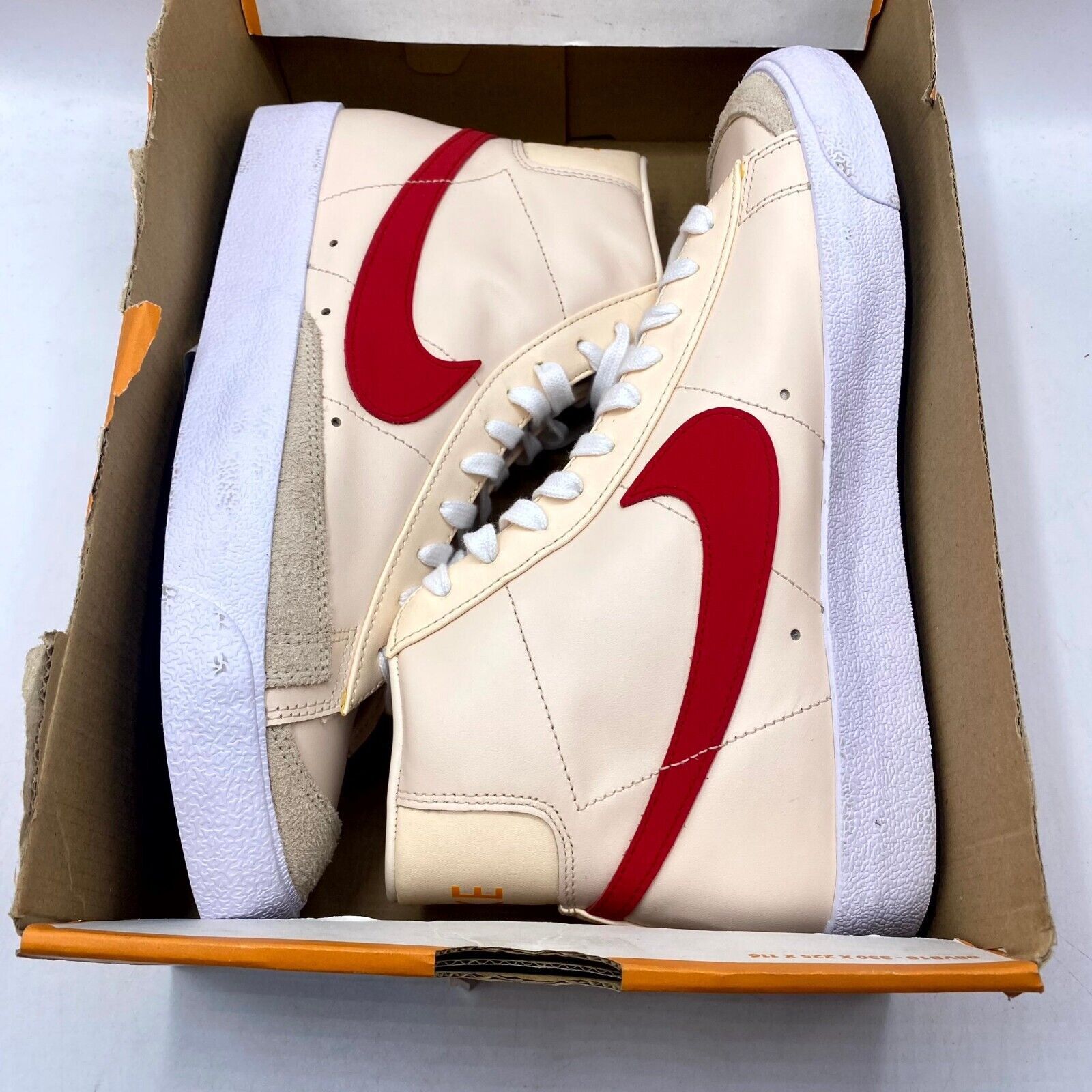Nike NEW Nike Blazer Mid '77 VNTG Guava Ice DH0929-800 Men's Size US 10.5 / EU 43-44 - 10 Thumbnail