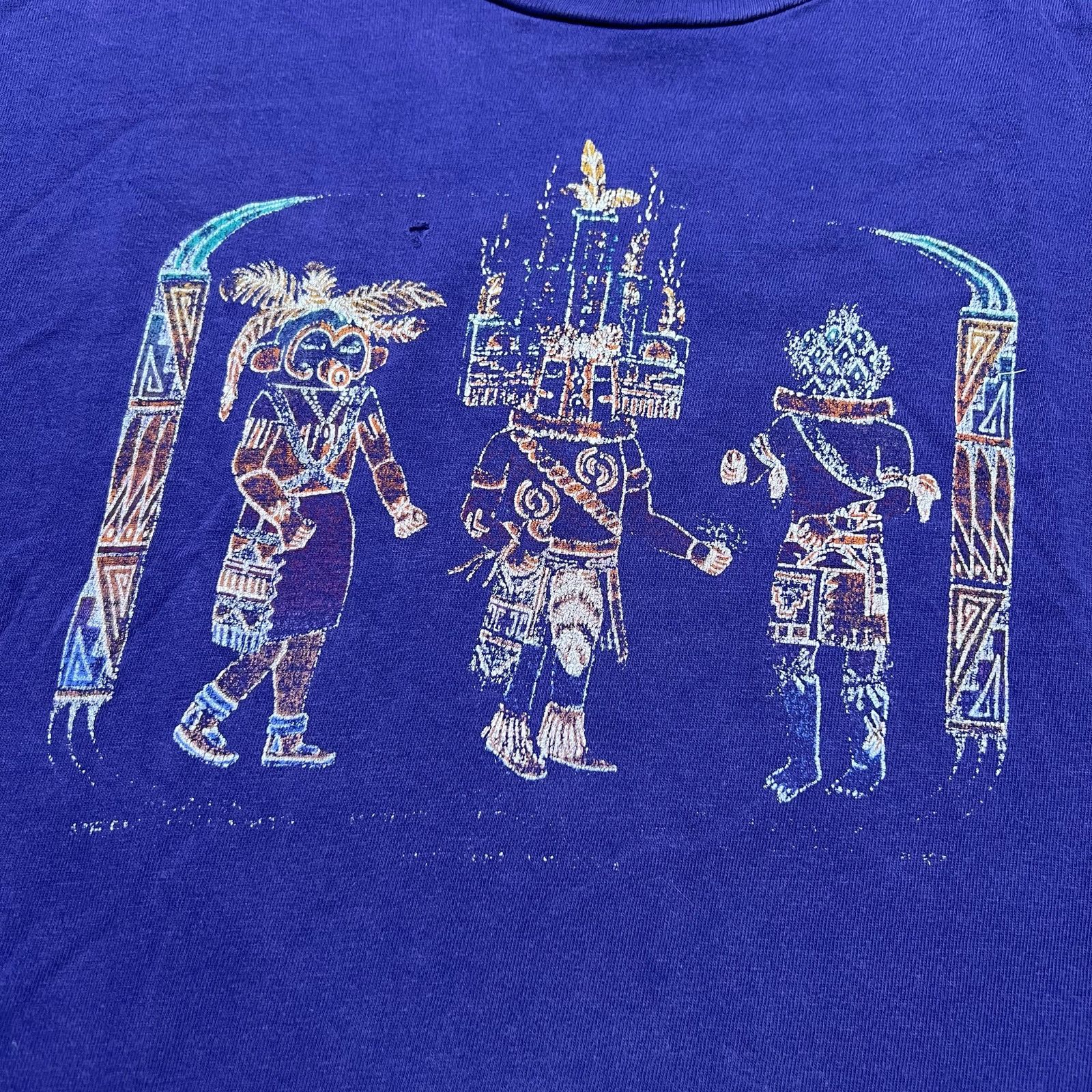 Hanes Vintage T-shirt graphic print of figures men Sz XXL distress Size US XL / EU 56 / 4 - 3 Thumbnail