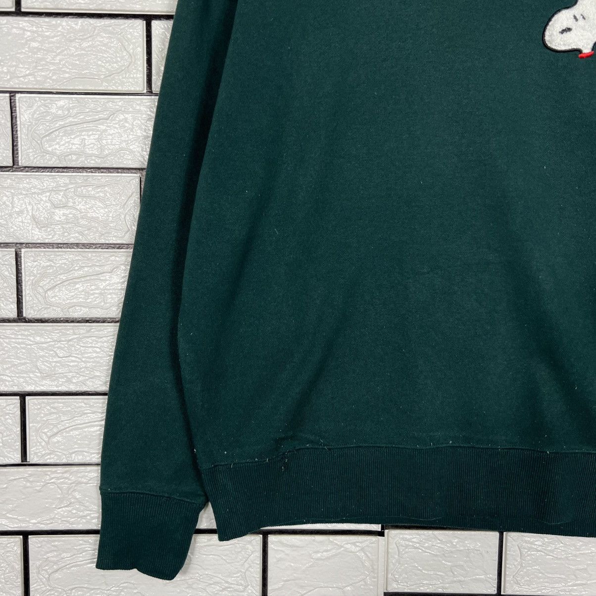 Peanuts PEANUTS SNOOPY Green Crewneck Sweatshirt #4297-C195 Size US M / EU 48-50 / 2 - 6 Thumbnail