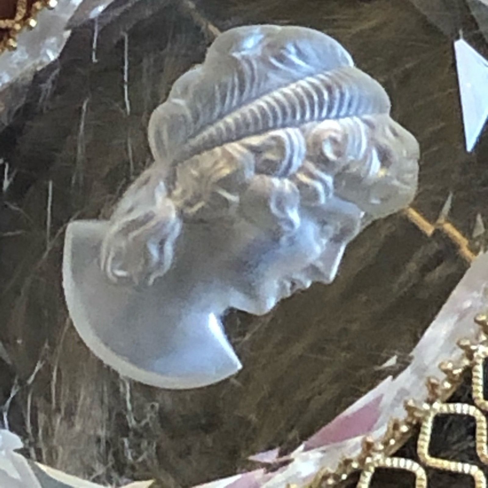 Vintage Mid century Whiting and Davis intaglio cameo set Size ONE SIZE - 6 Thumbnail