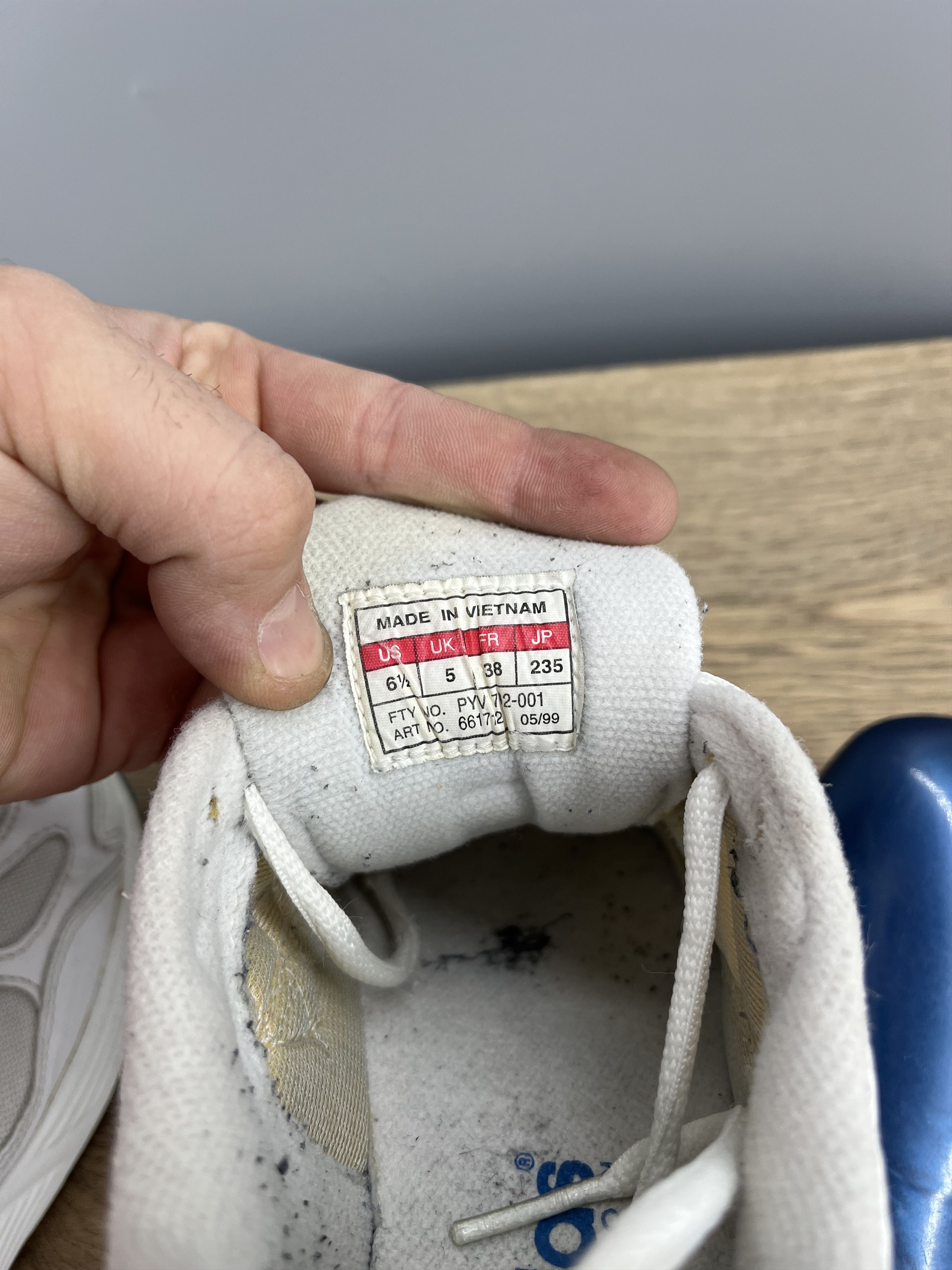 Adidas Vintage 90s Adidas Sneakers White Blue Trainers EU 38 Size US 6.5 / IT 36.5 - 11 Thumbnail