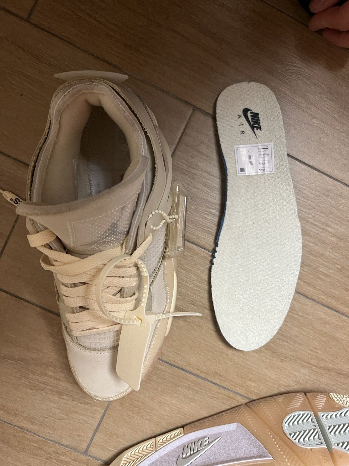 Nike Jordan x off white Size US 8.5 / EU 41-42 - 13 Thumbnail