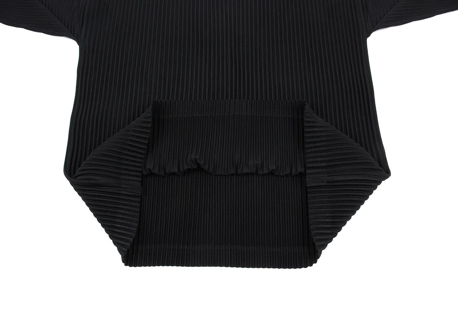 Issey Miyake Pleated Cutsew Top in Black Size 4 Size US XL / EU 56 / 4 - 6 Thumbnail