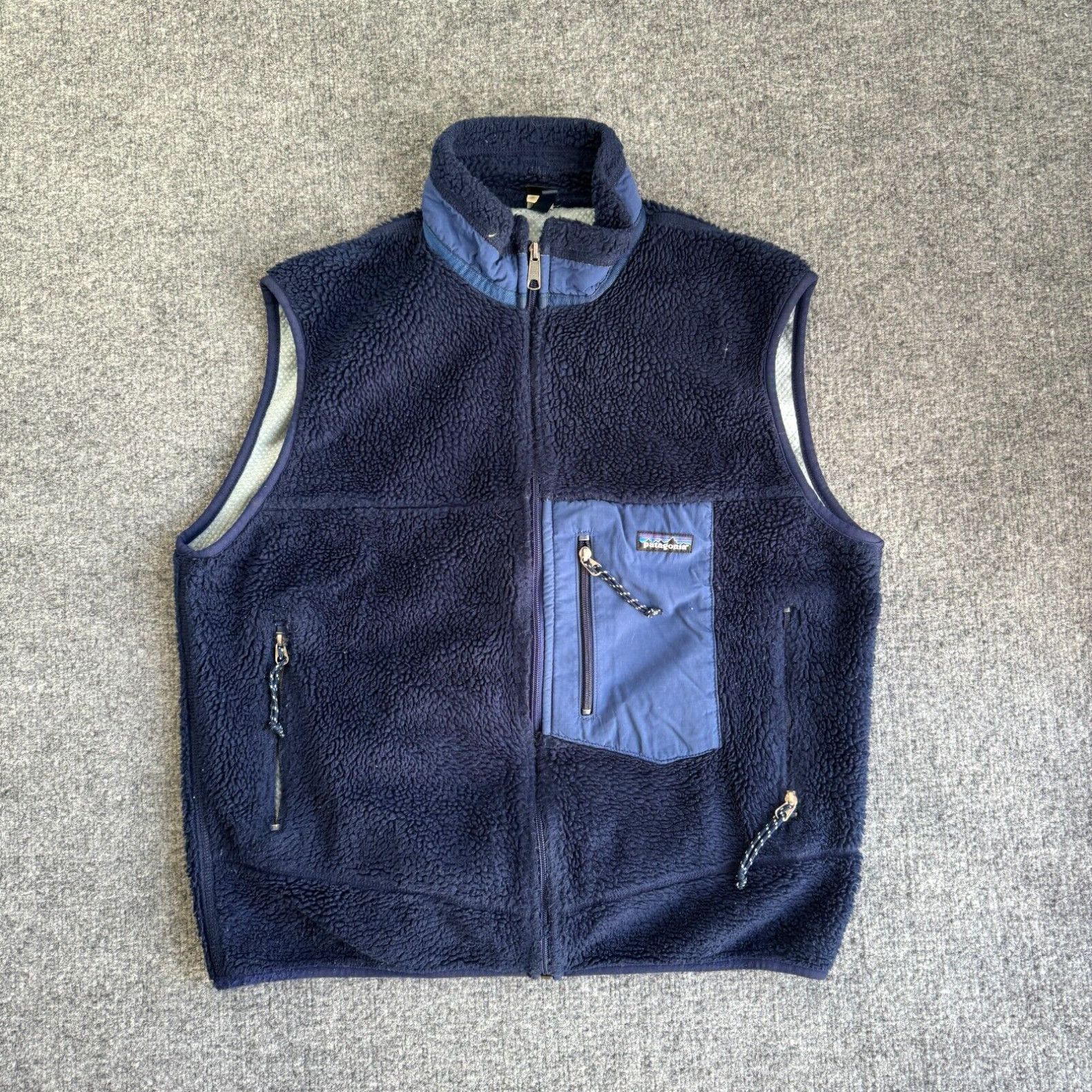 image of VTG Patagonia Retro X Vest Sweater Jacket Deep Pile Size L 2001 Made In Usa Blue in White, Men's