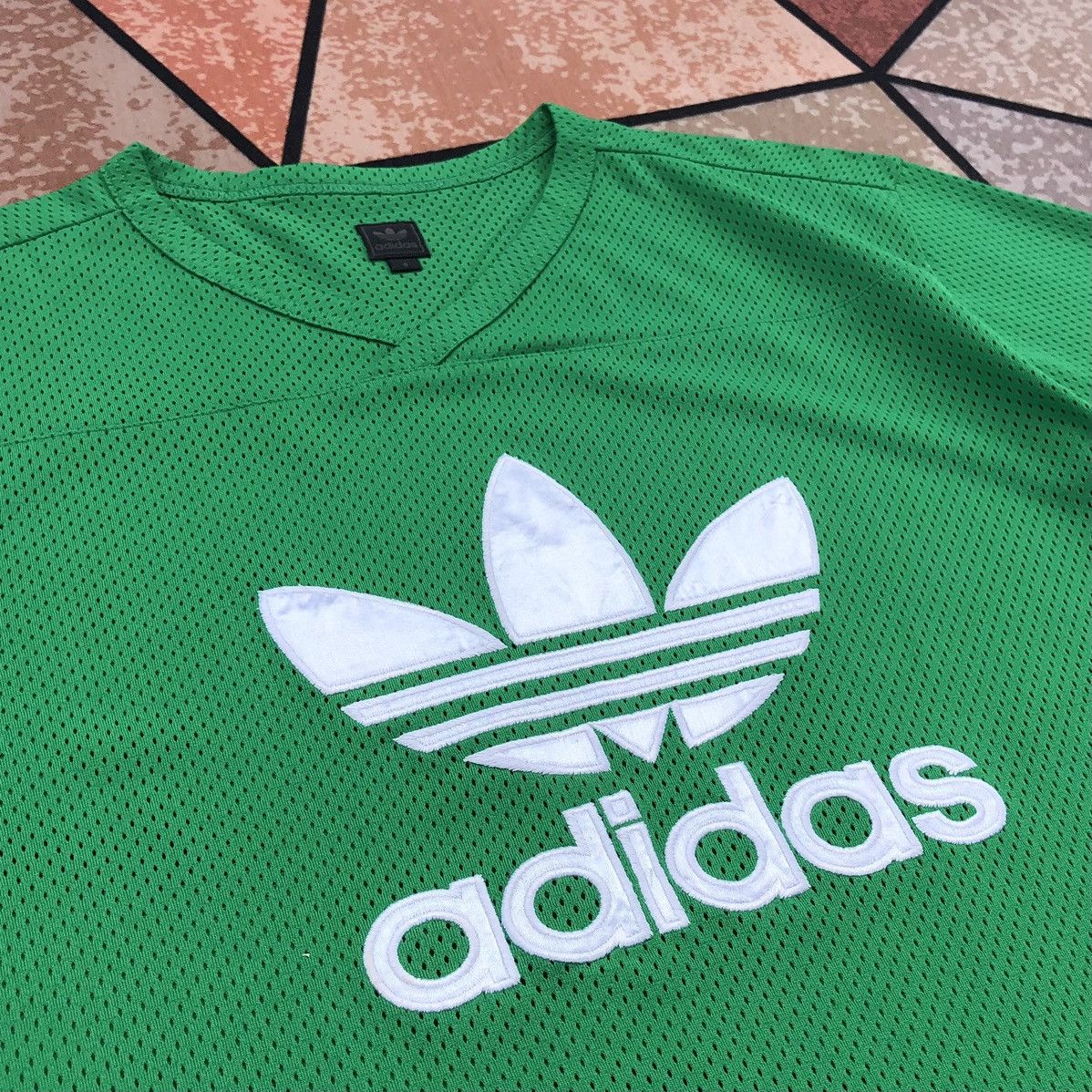 Adidas Vintage Adidas Big logo Basketball Jersey Shirt Size US L / EU 52-54 / 3 - 5 Thumbnail