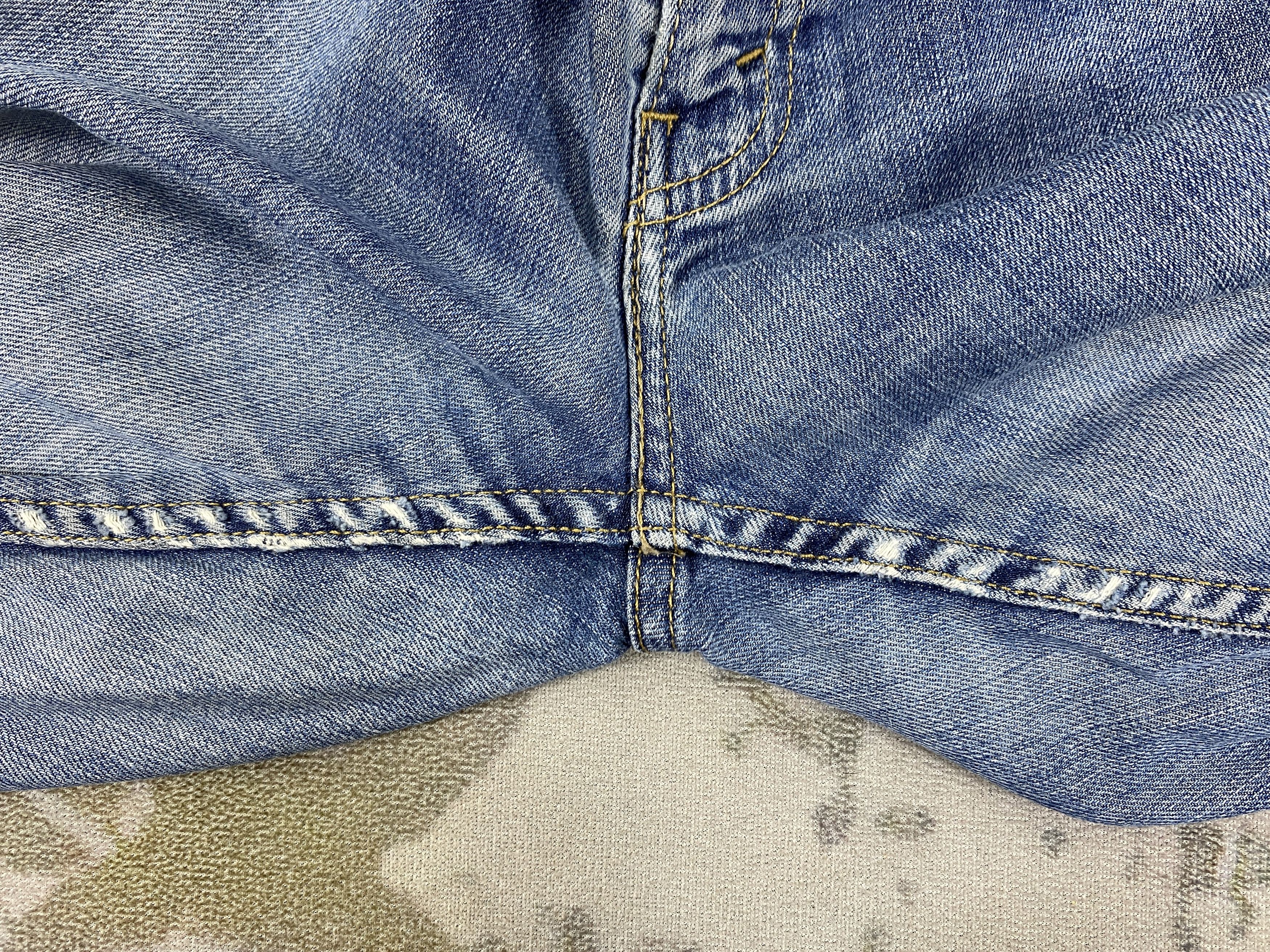Levi's Faded Blue Vintage Levi's Jeans 33x30 Denim- JN3593 Size US 33 - 15 Thumbnail
