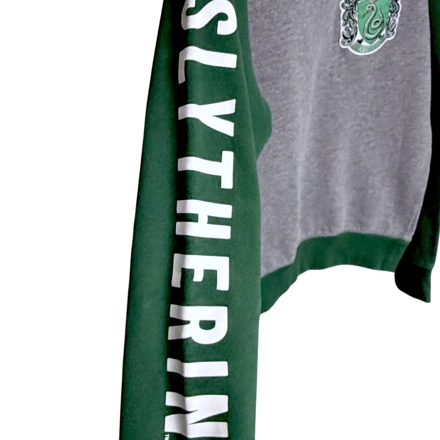 Universal Studios Harry Potter Wizarding World Slytherin House Sweatshirt L Size US L / EU 52-54 / 3 - 4 Thumbnail