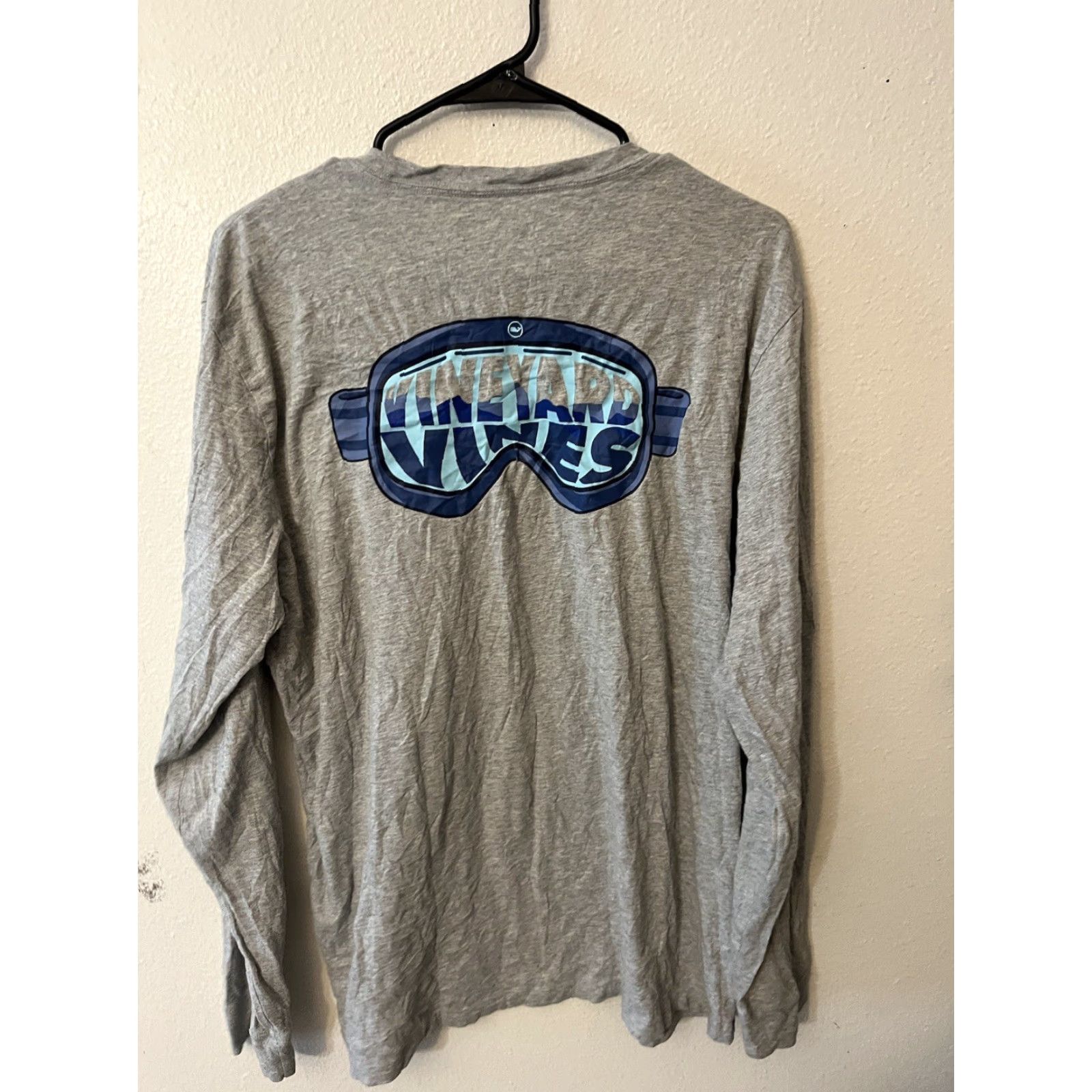 Vineyard Vines Vineyard Vines Gray Logo Long Sleeve T-Shirt Men's Large Holiday Theme Size US L / EU 52-54 / 3 - 2 Thumbnail