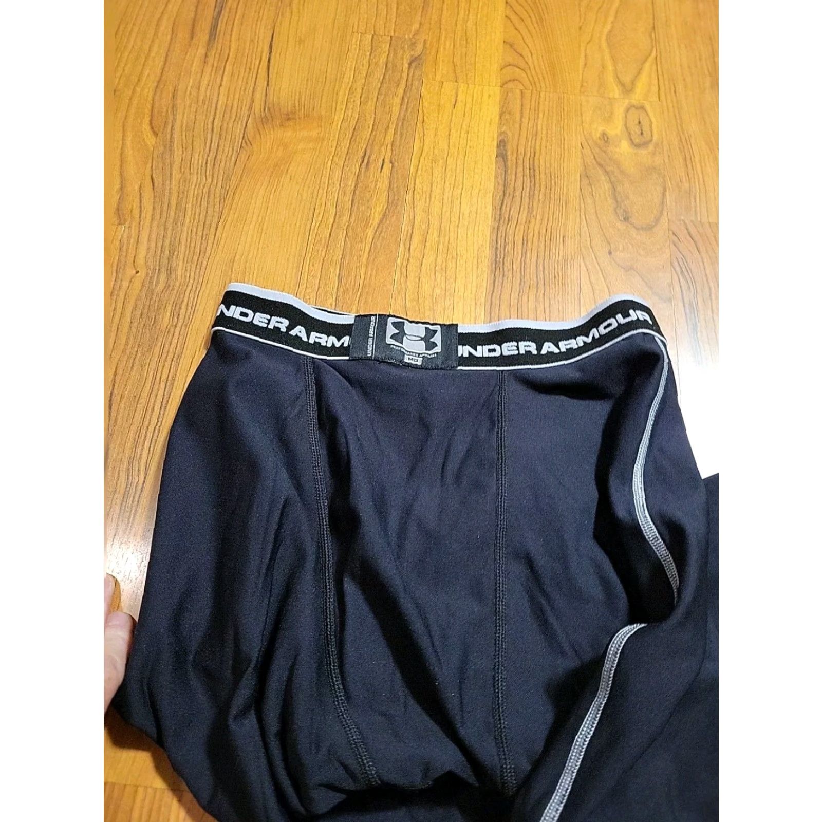 Under Armour Under Armour Leggings Women's M Black 26" Inseam 26" Ankle Yoga Gym Crossfit Activewear Compression Elastic Waist Size 32" / US 10 / IT 46 - 3 Thumbnail