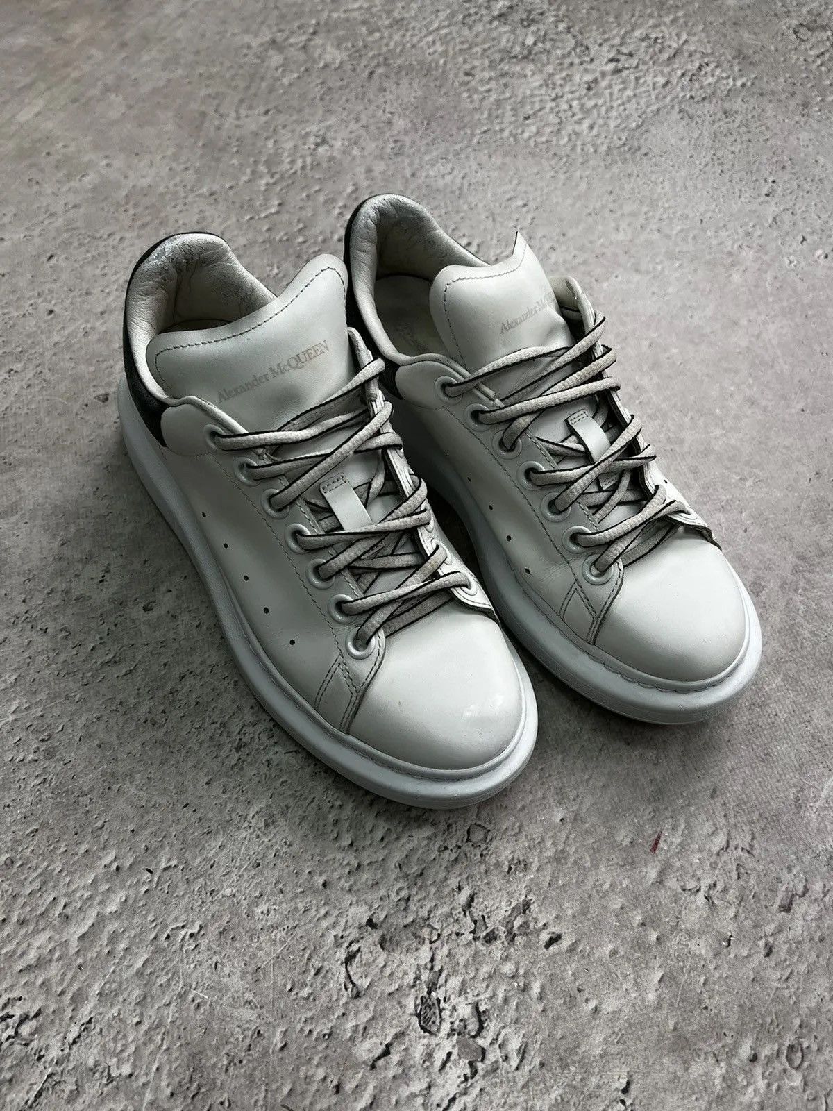 Alexander McQueen Alexander McQueen Avant-Garde White Luxury Boots Size US 6 / IT 36 - 2 Thumbnail