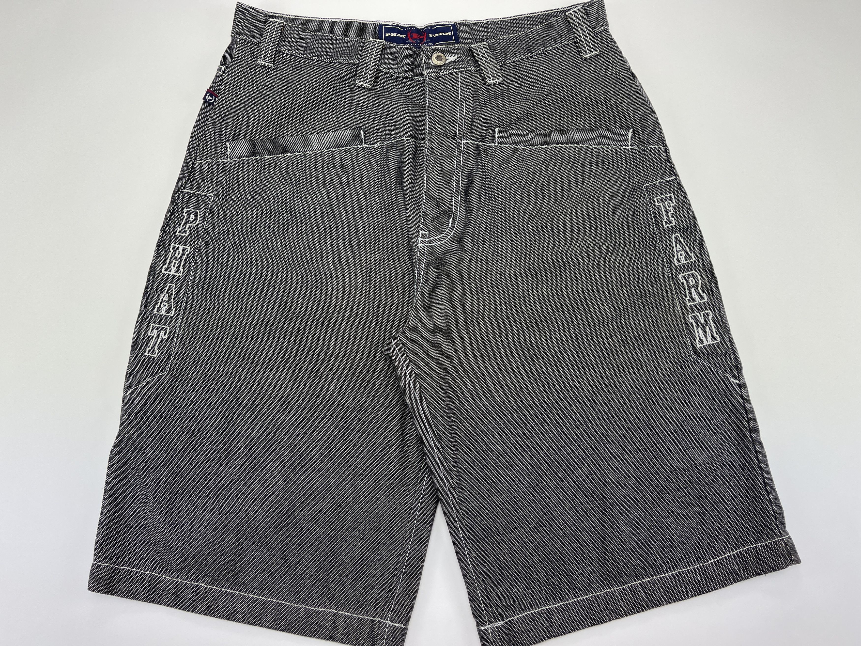 Phat Farm Phat Farm shorts, vintage hip hop baggy jeans, 90s size W 32 Size US 32 / EU 48 - 1 Thumbnail