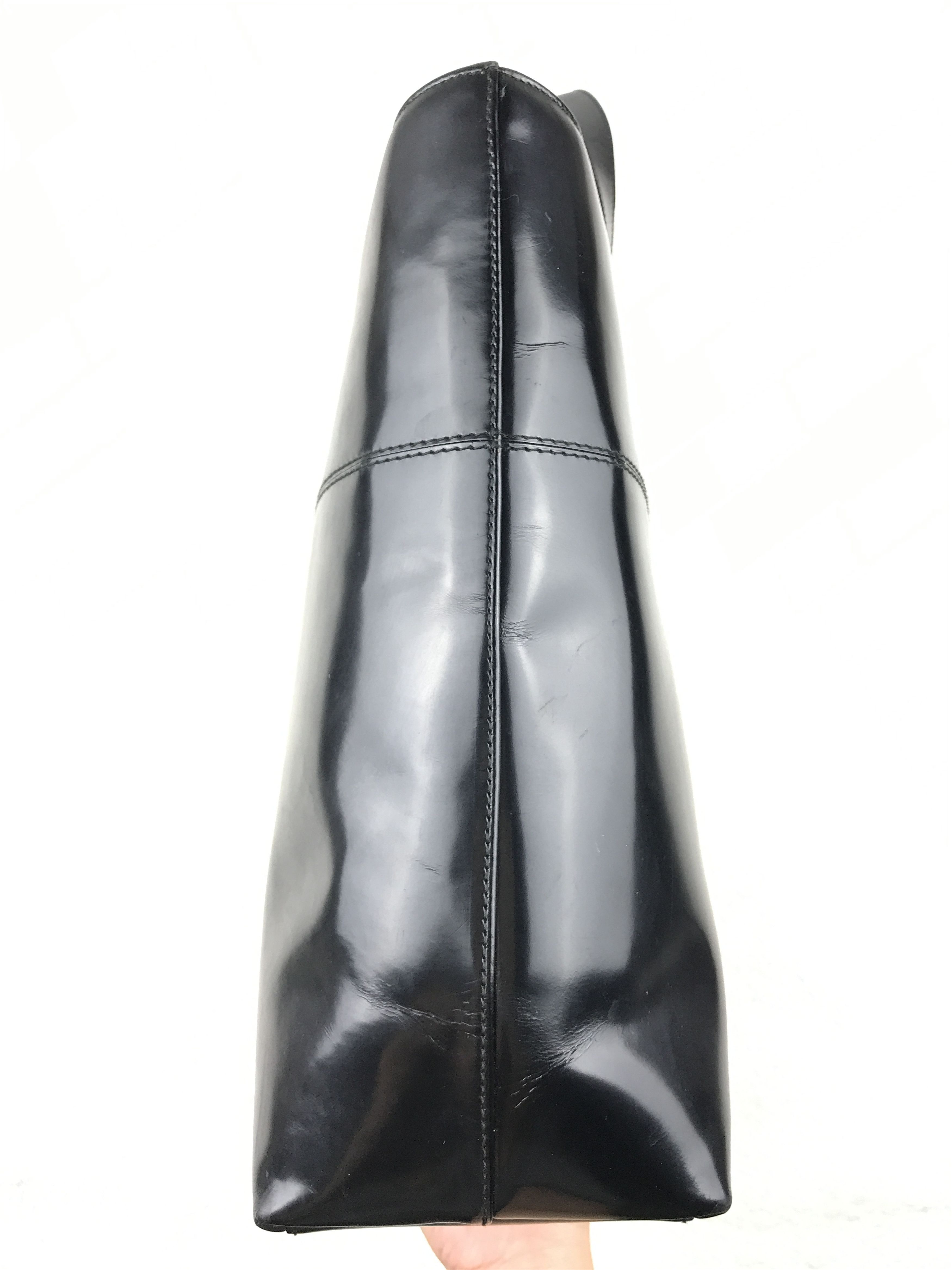 Gucci × Vintage Vintage Gucci Black Patent Leather Handbag With Strap Size ONE SIZE - 3 Thumbnail