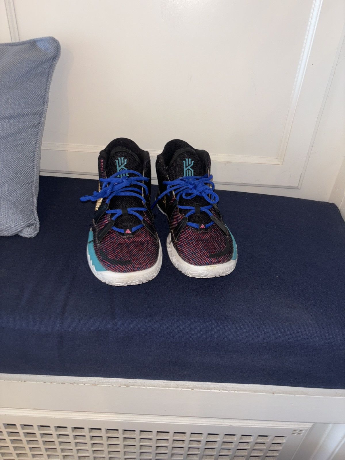 Nike Kyrie 7 Chinese New Year GS Used Size 5 Size US 5 / EU 37 - 3 Thumbnail