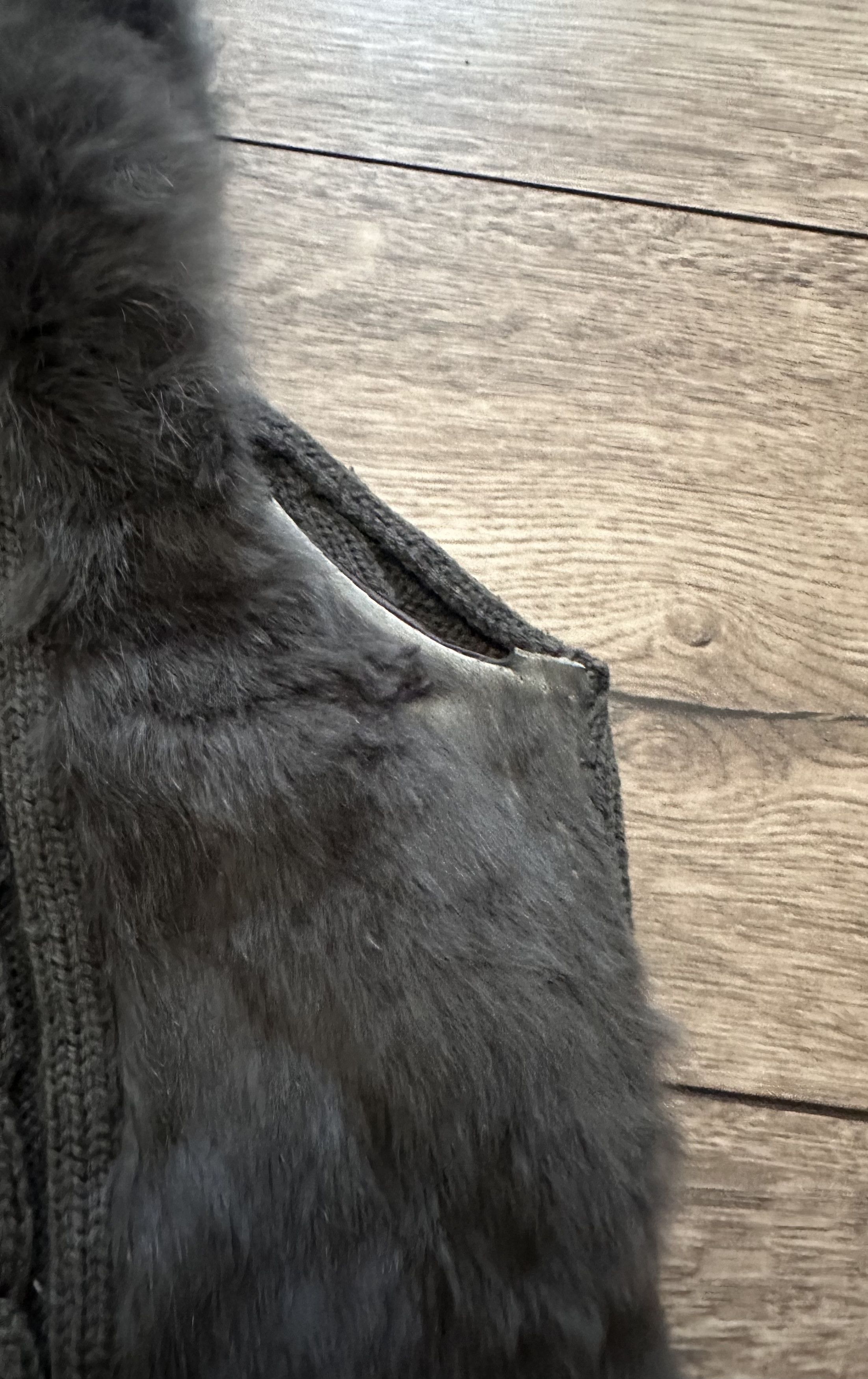 Vintage Rare Oakwood Rabbit fur women wool vest knit Size M / US 6-8 / IT 42-44 - 8 Thumbnail