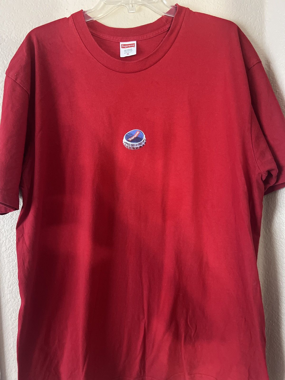 Supreme fashion Bottle Cap Tee in Red