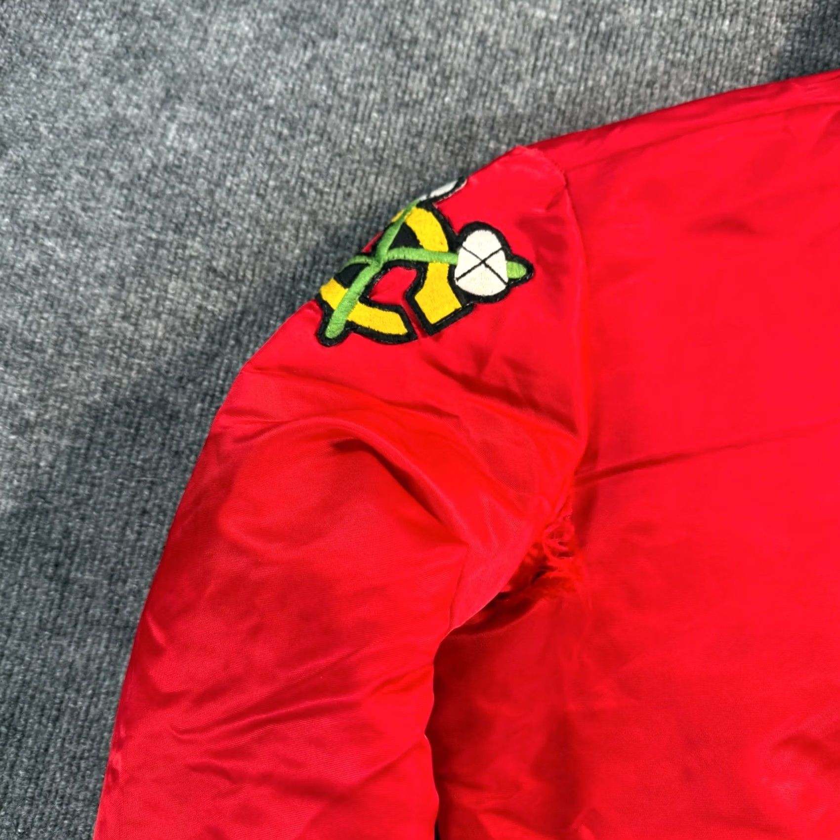 NHL VINTAGE Butwin Chicago Blackhawks Satin Bomber Jacket Men's Large Red NHL Hockey 1950s Size US L / EU 52-54 / 3 - 5 Thumbnail