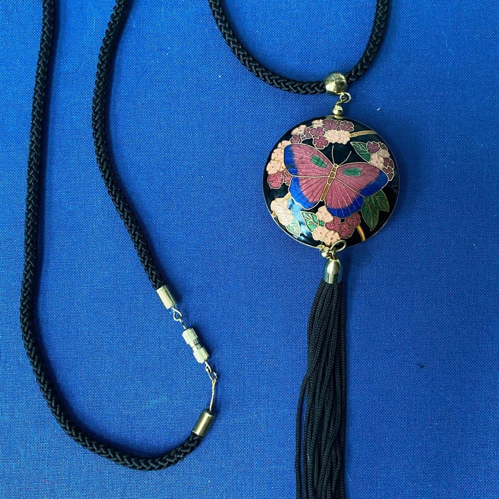 Vintage Vintage Cloisonné Butterfly Pendant Tassel Necklace 70s 80s Size ONE SIZE - 3 Thumbnail