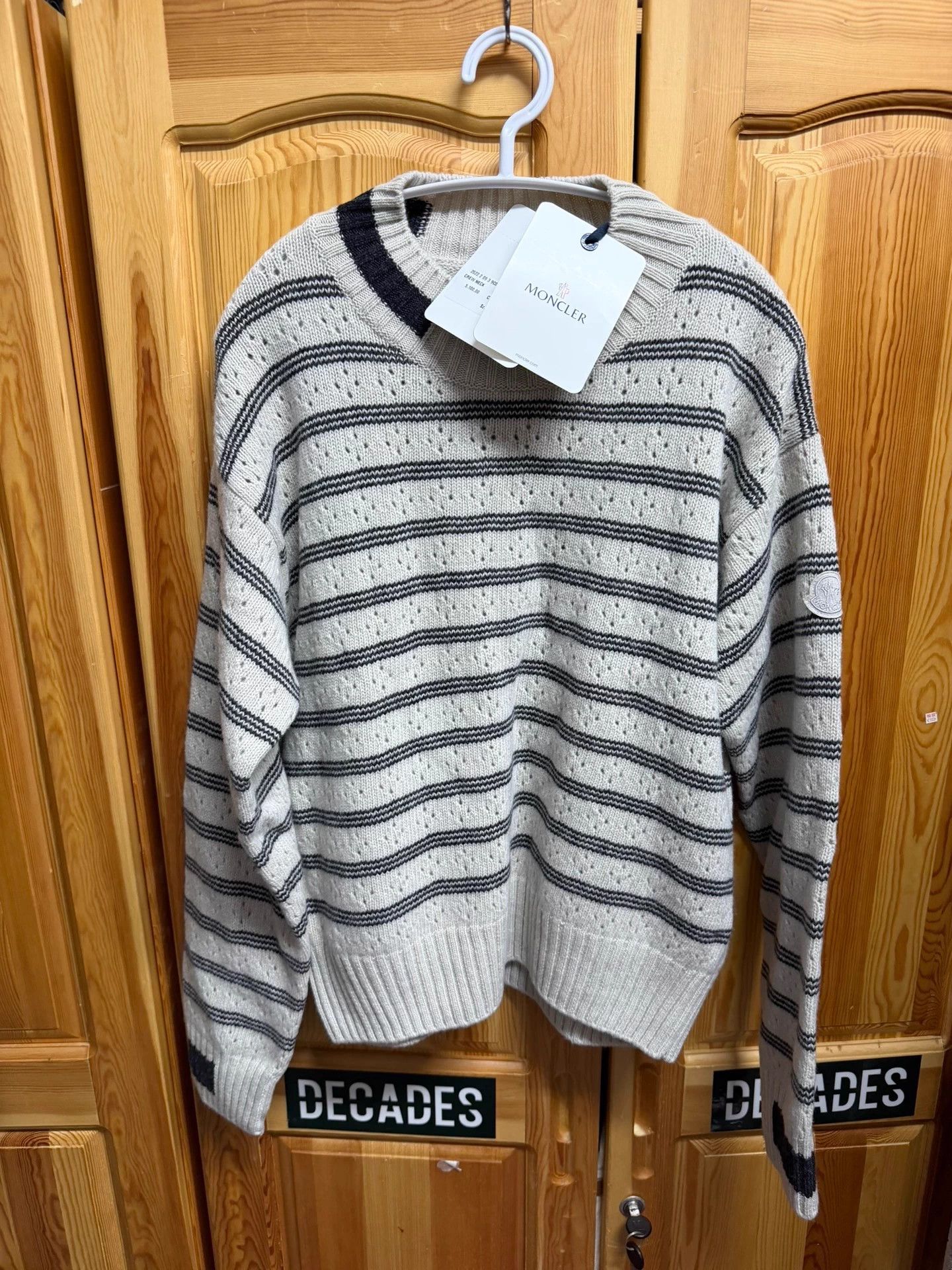 Moncler Moncler Women's Hollow Half Turtleneck Wool Knit Sweater L Size L / US 10 / IT 46 - 1 Thumbnail