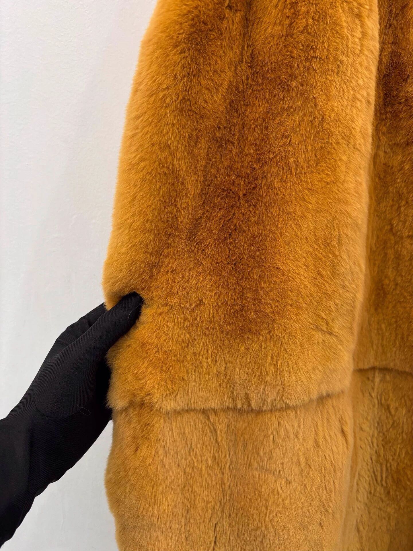Marni Marni Women's New Brown Rabbit Fur Long Vest 40 Size M / US 6-8 / IT 42-44 - 4 Thumbnail