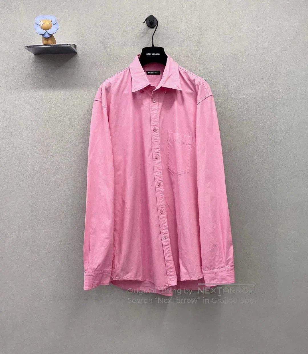Balenciaga Balenciaga Pink Back Letter Shirt. Size US S / EU 44-46 / 1 - 1 Thumbnail
