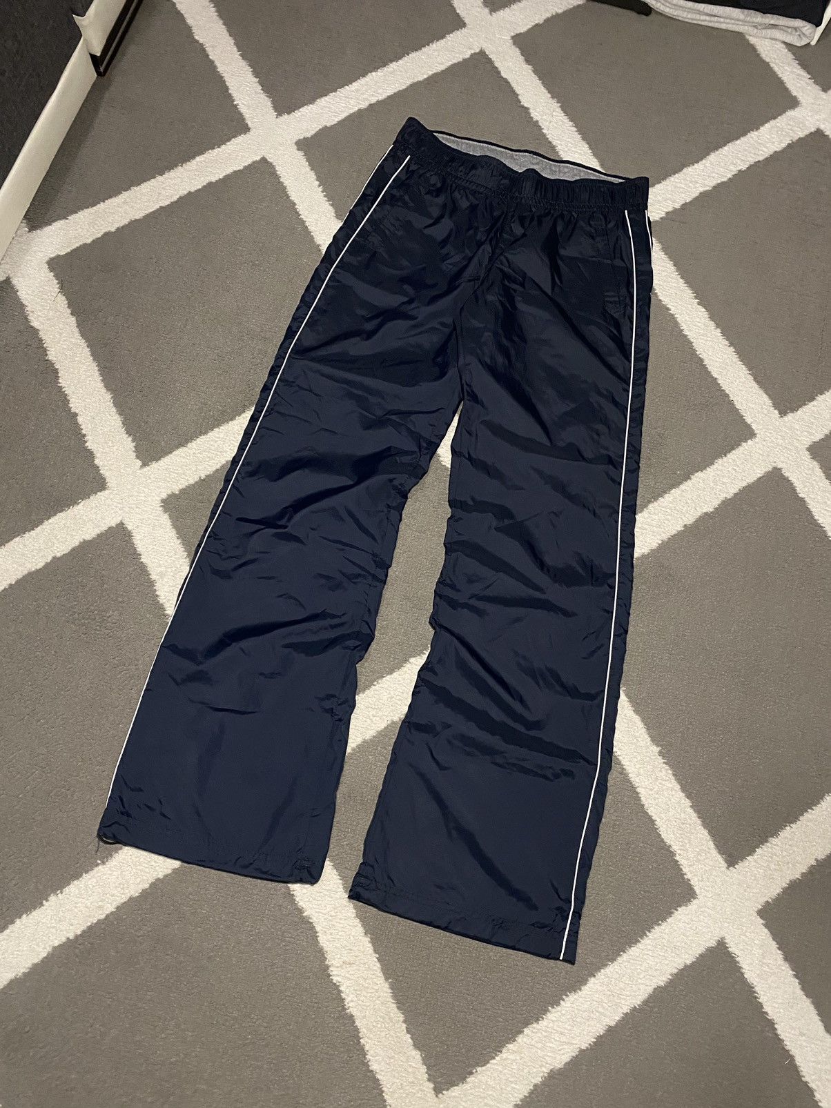 Nike Vintage 00’s Nike Swoosh women’s flared track pants Size 27" / US 4 / IT 40 - 2 Thumbnail