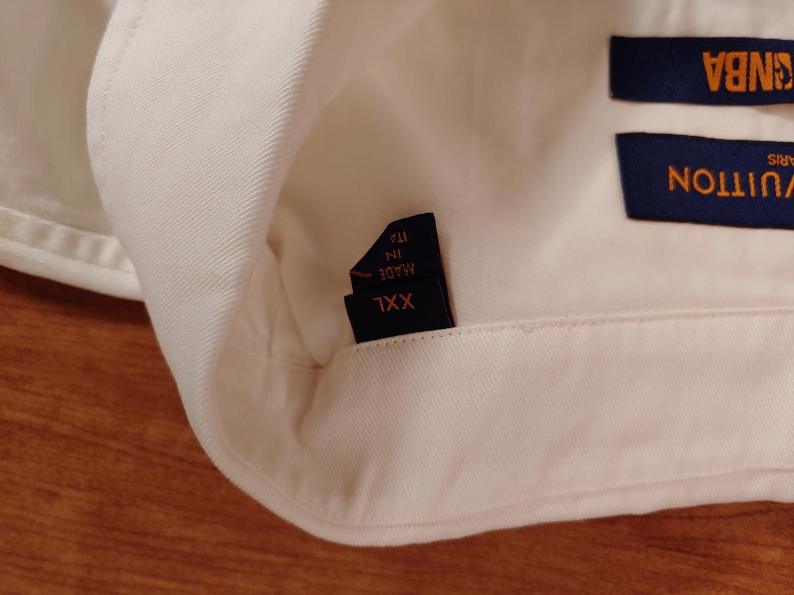 Louis Vuitton Louis Vuitton X NBA Patched Button Up in White Size US XXL / EU 58 / 5 - 8 Thumbnail