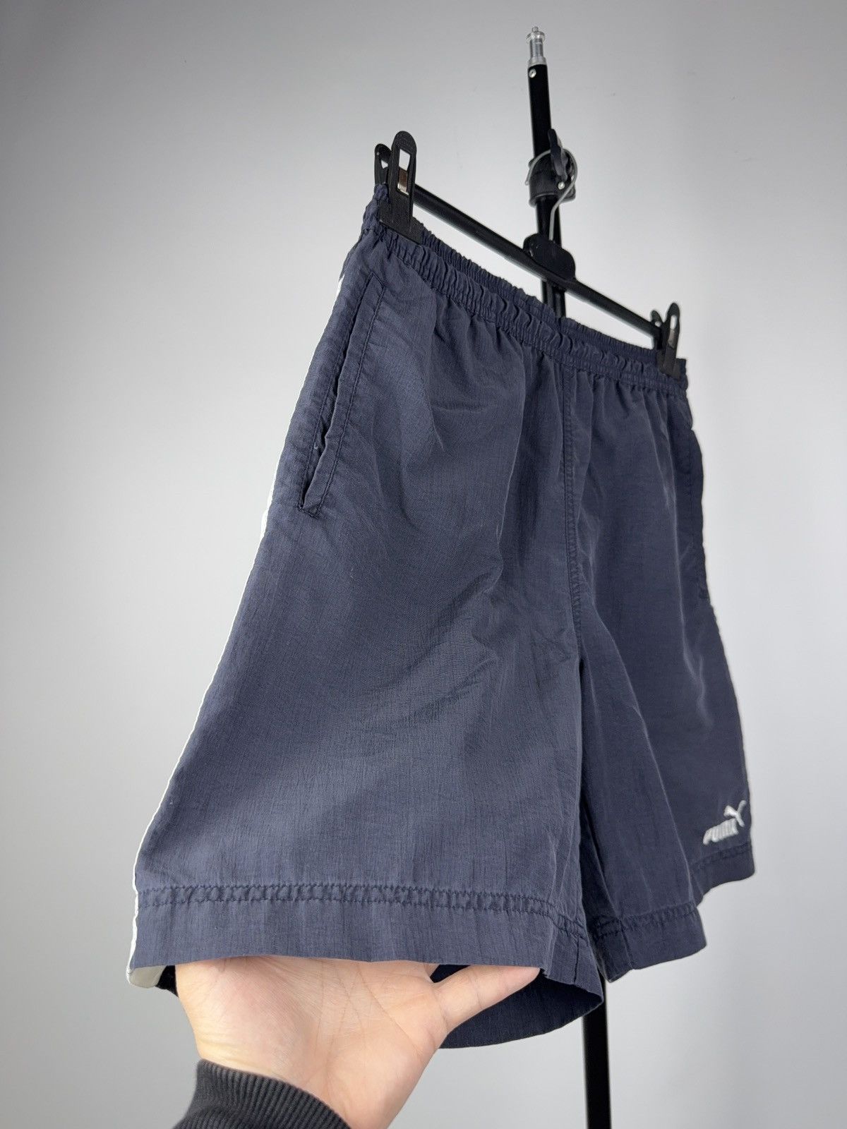 Puma Vintage 90s Retro Puma Navy Athletic Shorts S Mesh Lined Size US 30 / EU 46 - 3 Thumbnail