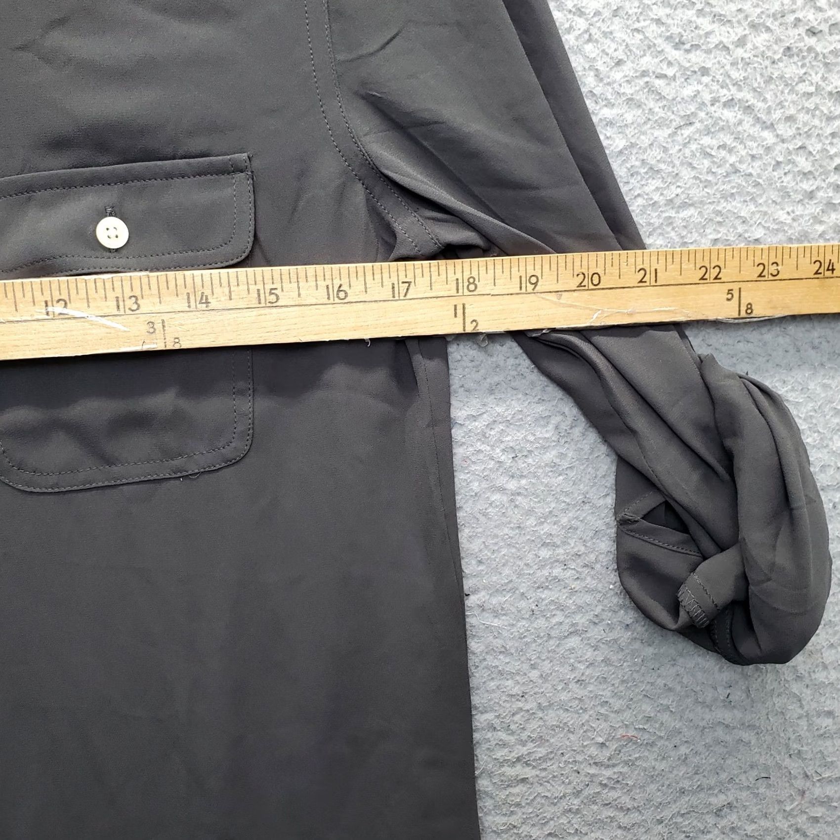Loft LOFT Shirt Womens S Gray Flap Pocket Roll Tab Sleeve Collared Button Up Size S / US 4 / IT 40 - 5 Thumbnail
