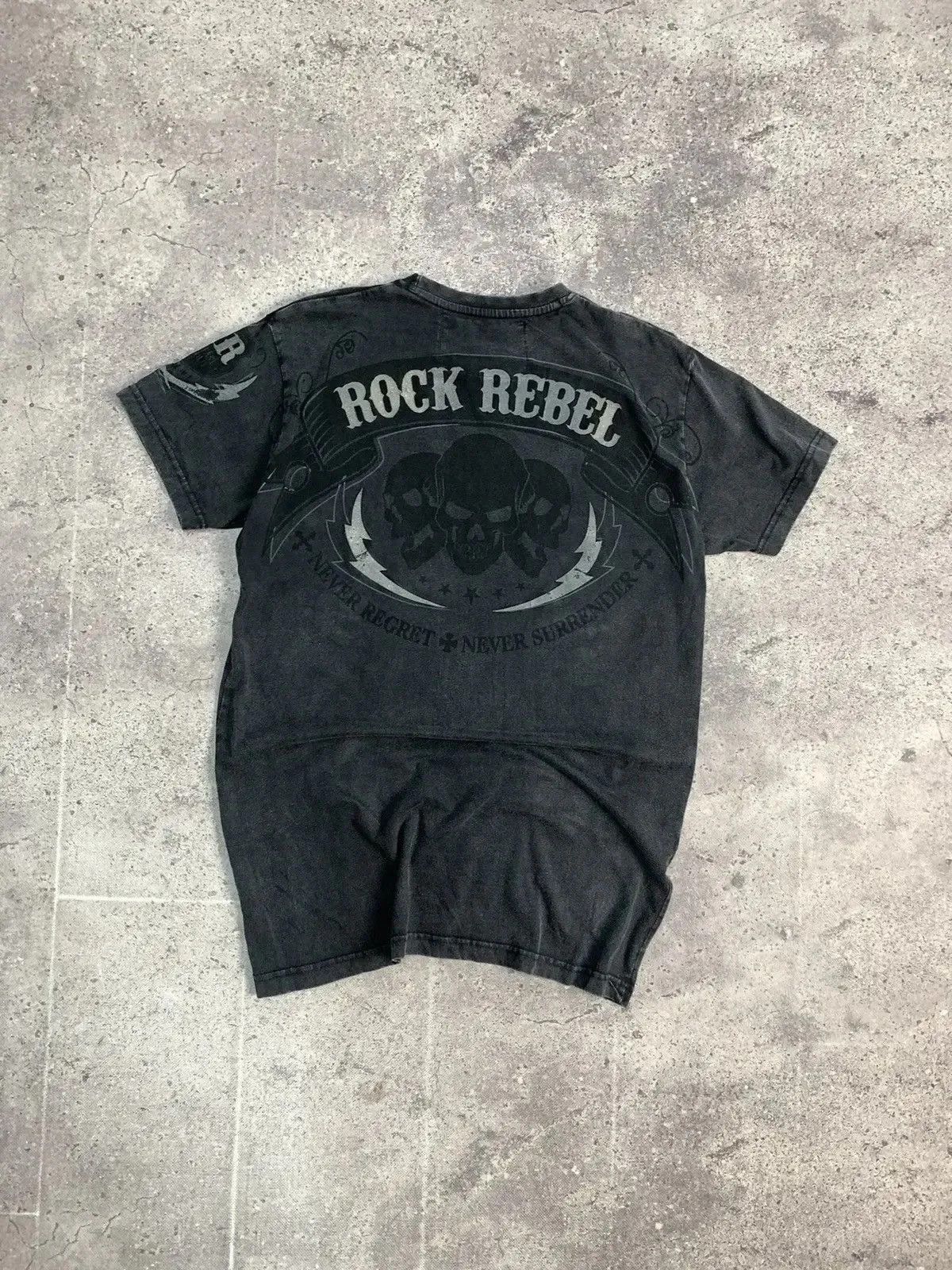 Affliction Vintage affliction style rock rebel punk band tee gothic Size US M / EU 48-50 / 2 - 5 Thumbnail