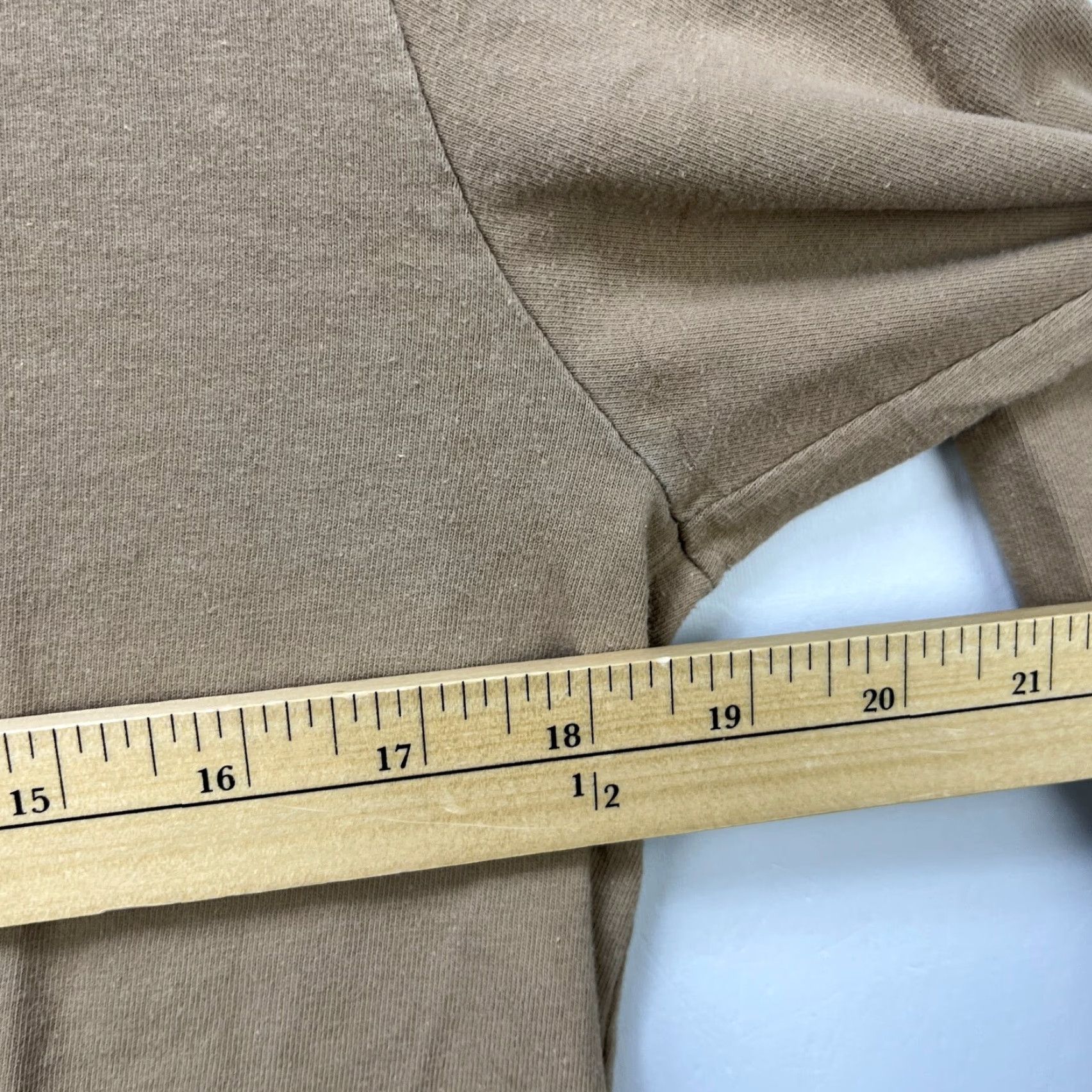 Patagonia Vintage Patagonia Long Sleeve T-Shirt Small Beige User: Vintage Patagonia Long Sleeve T-Shirt Small Beige Size US S / EU 44-46 / 1 - 5 Thumbnail