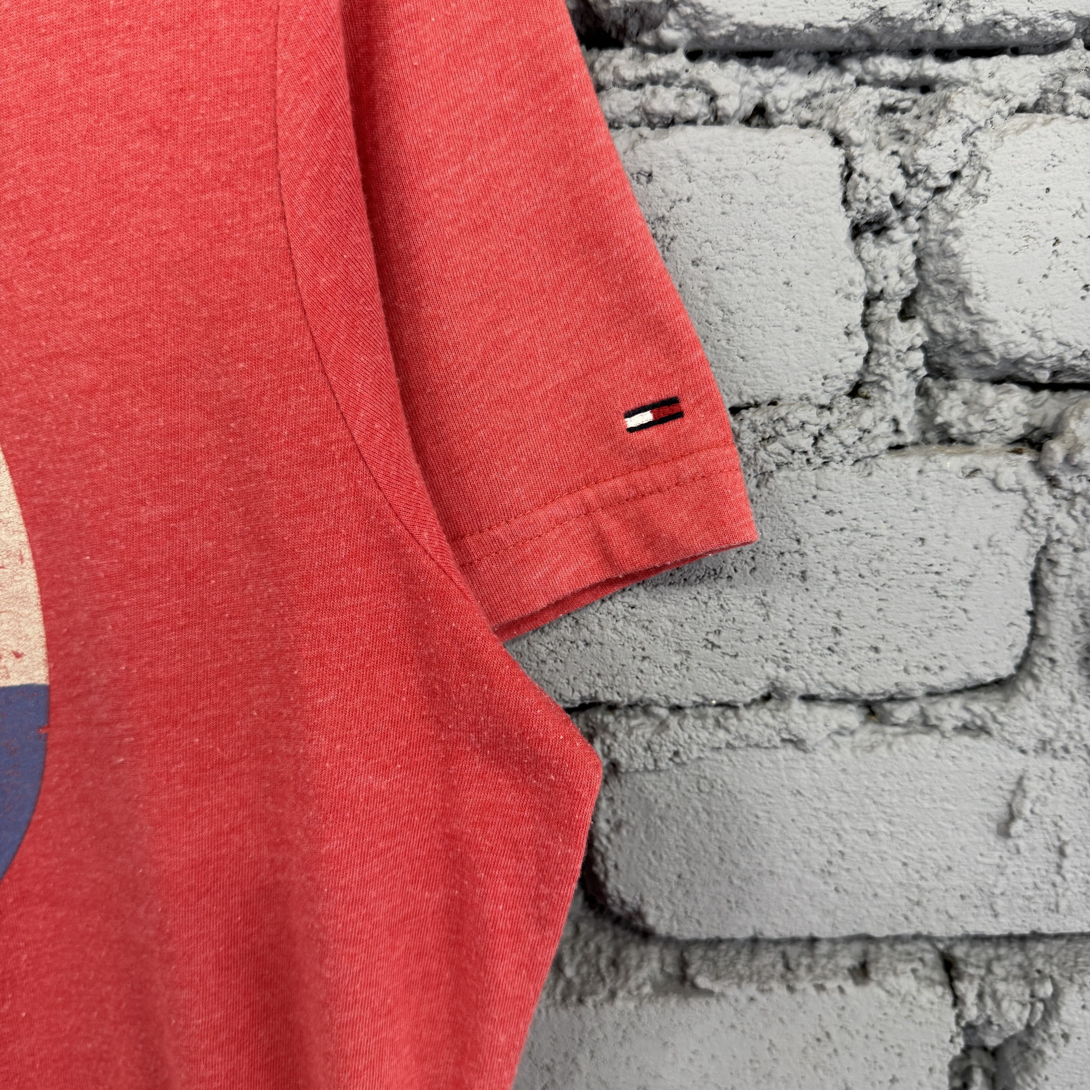 Tommy Hilfiger Tommy Hilfiger Hilfiger Denim "Stars & Stripes" Red Tshirt Size US L / EU 52-54 / 3 - 4 Thumbnail