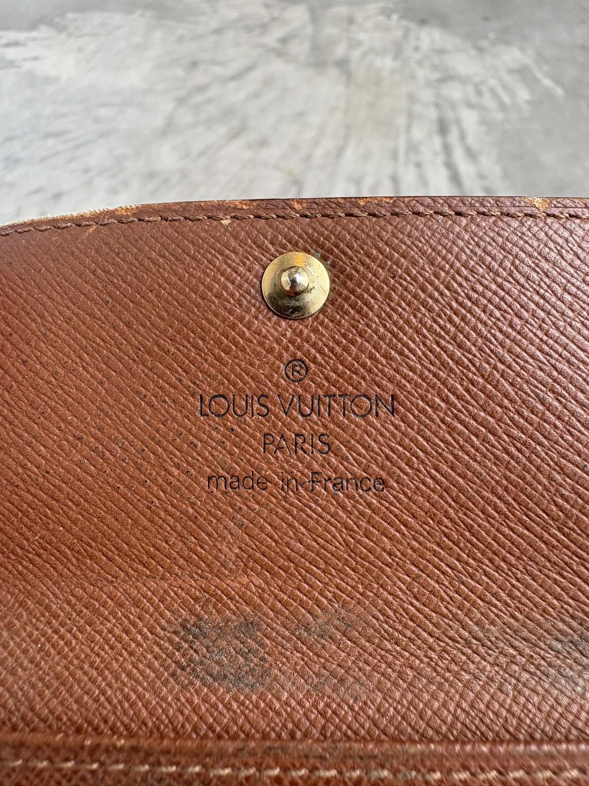 Louis Vuitton LV Monogram Key Holder Accessory Size ONE SIZE - 4 Thumbnail