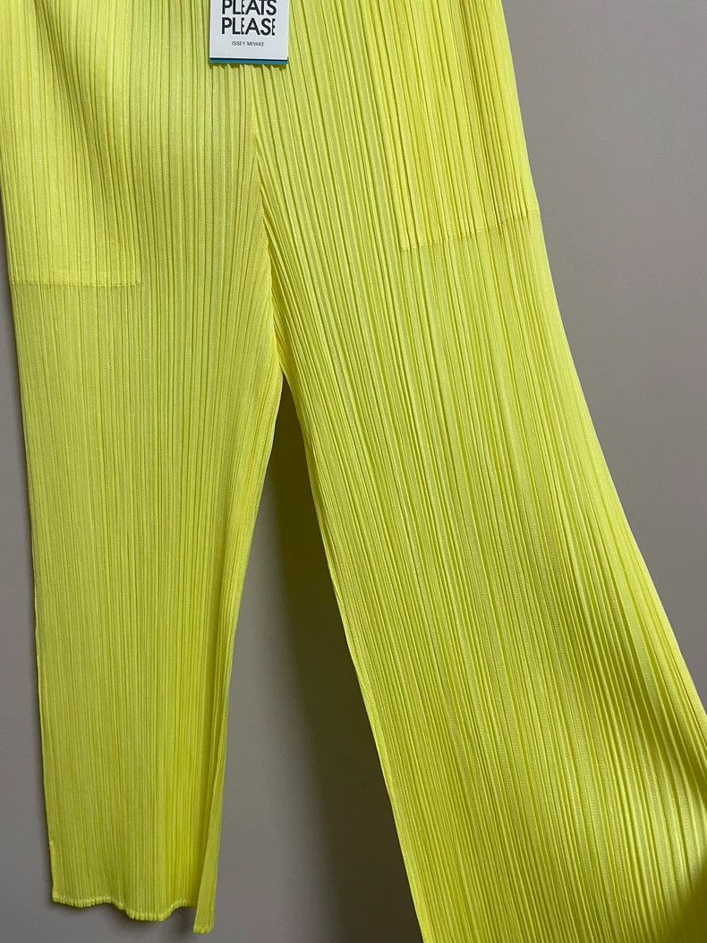 Issey Miyake Issey Miyake size:3 Yellow pleated pants Size 42" / US 20 - 2 Thumbnail