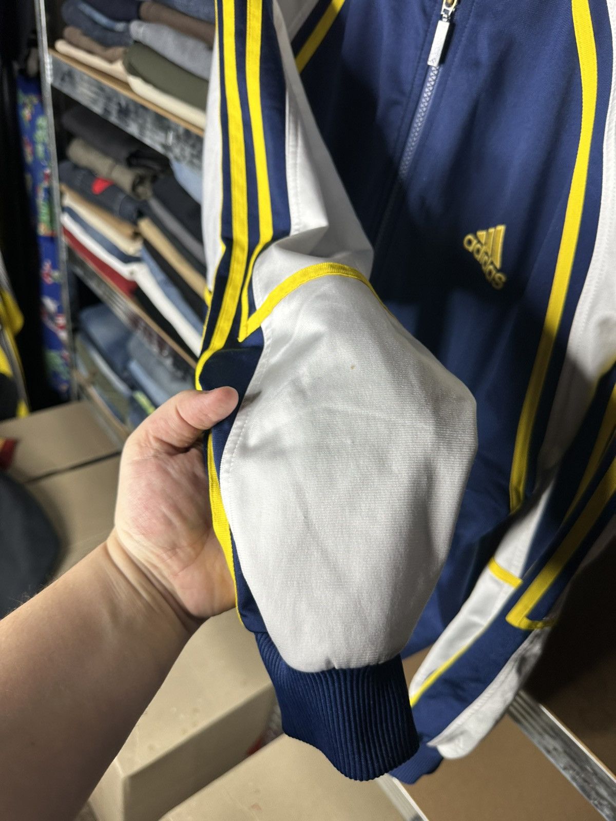 Adidas Vintage Adidas Track Jacket Stripe Performance Logo Size M Size US M / EU 48-50 / 2 - 6 Thumbnail