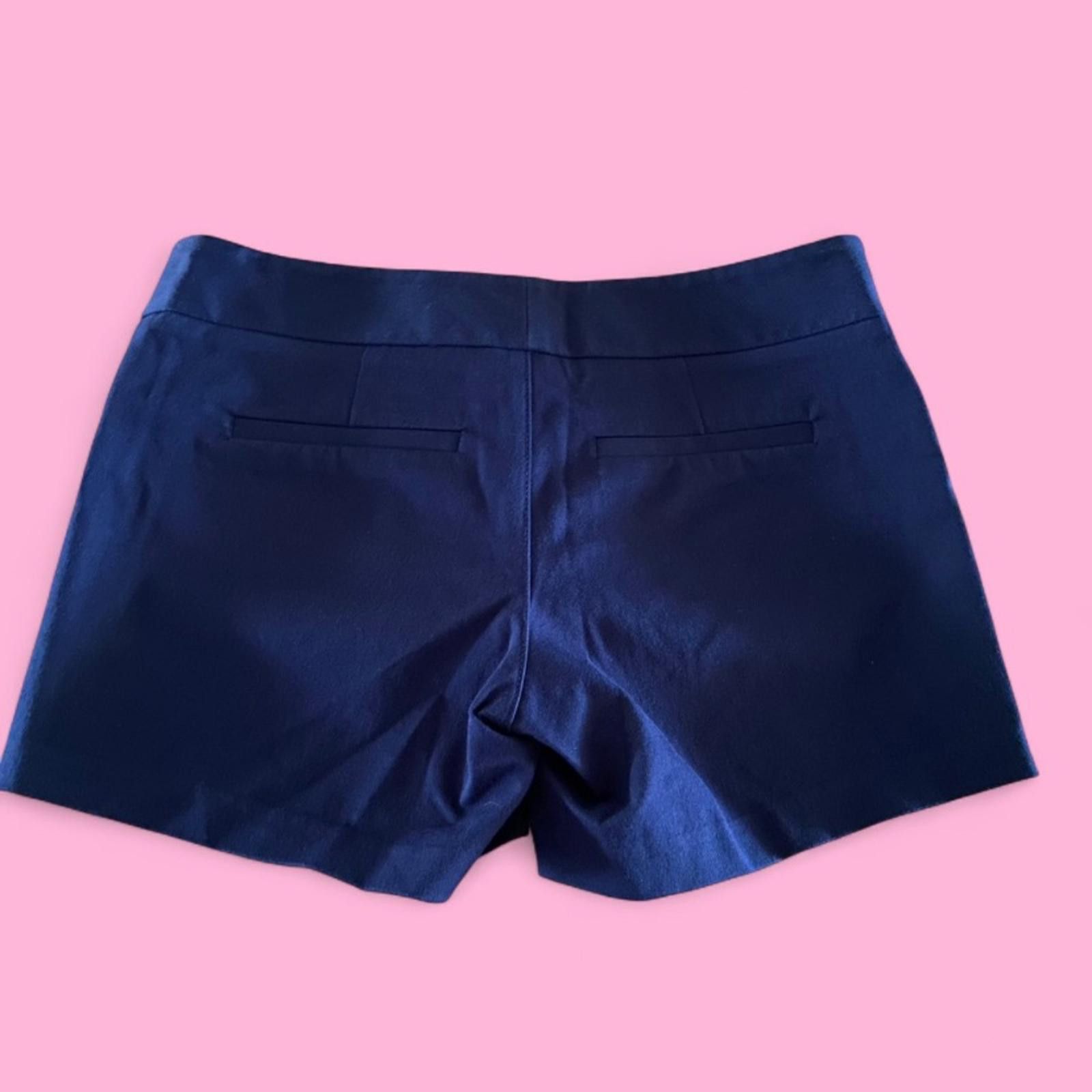 Designer Lilly Pulitzer Deep Blue Joette Stretch Womens Shorts Size 2 Size 26" / US 2 / IT 38 - 3 Thumbnail