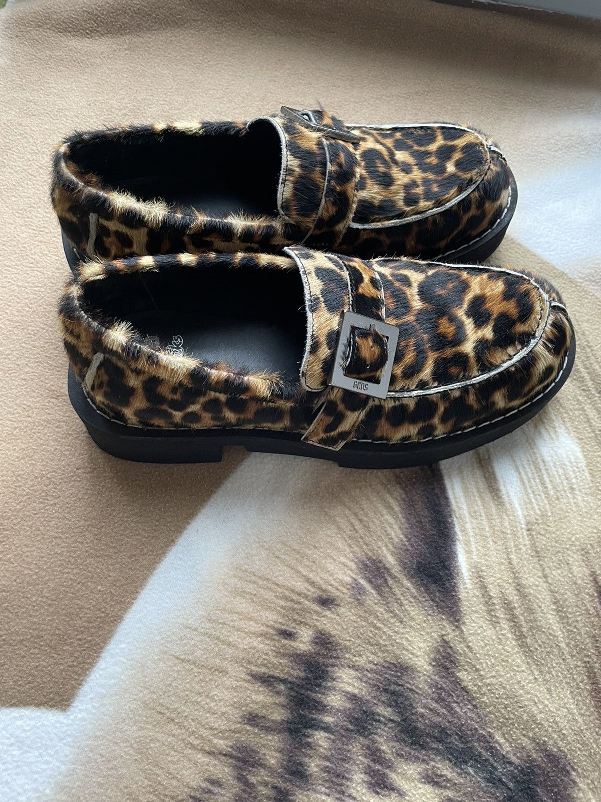 Clarks × GCDS Leopard Clark’s x GCDS loafer Size US 9.5 / EU 42-43 - 1 Thumbnail