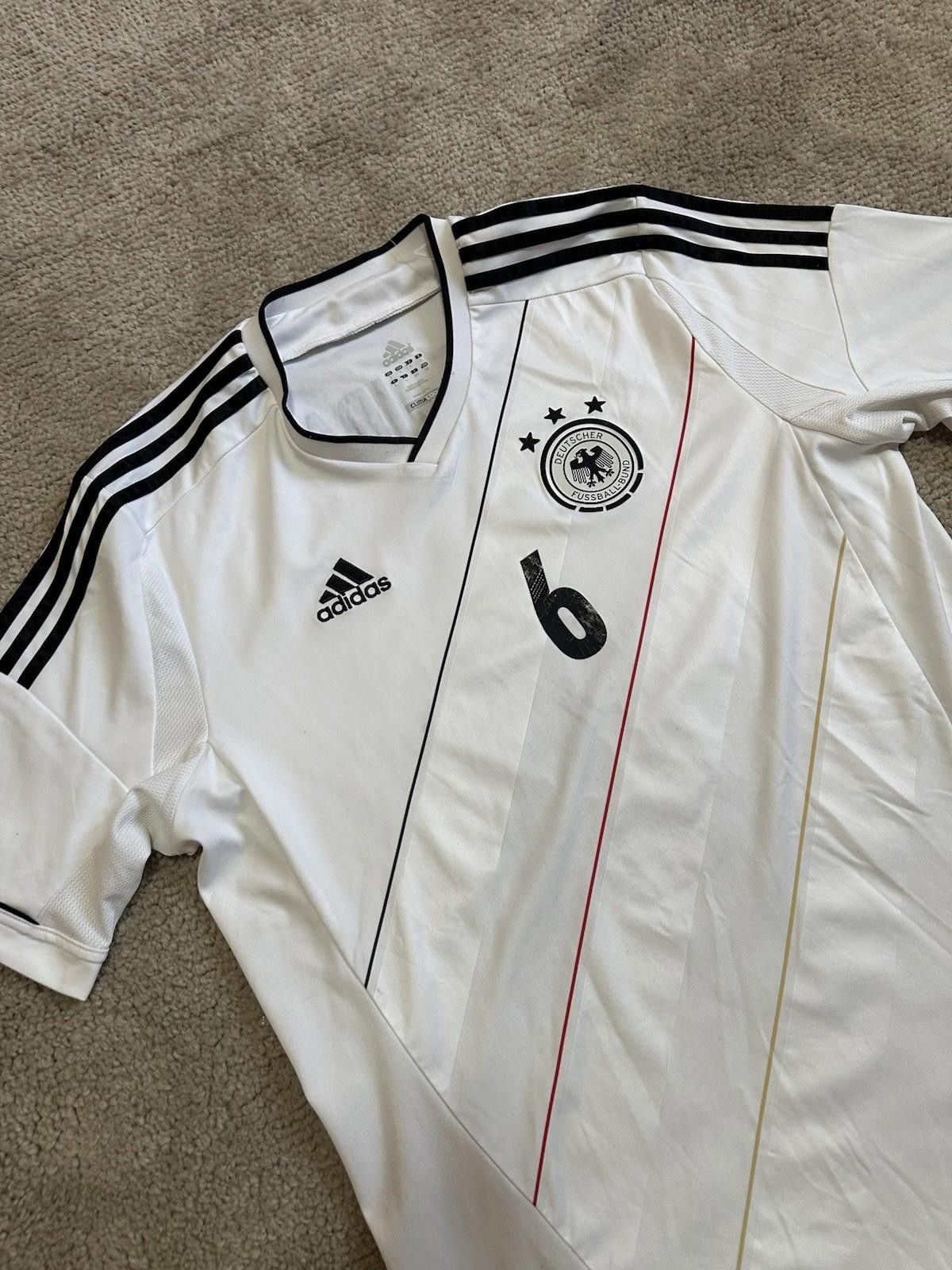 Adidas GERMANY 2012/13 FOOTBALL SOCCER HOME JERSEY #6 Khedira Size US M / EU 48-50 / 2 - 3 Thumbnail