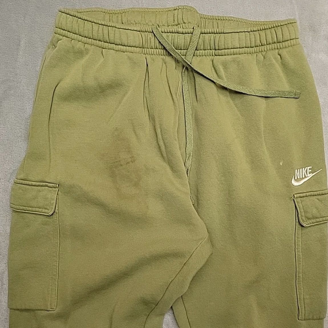 Nike Nike Jogger Pants Mens L Green Cotton Blend Sweats Club Fleece Sportswear Shirt/Bottom Mens Green Nike Jogger Pants L Regular Cotton Blend Fiction? Size US 33 - 3 Thumbnail
