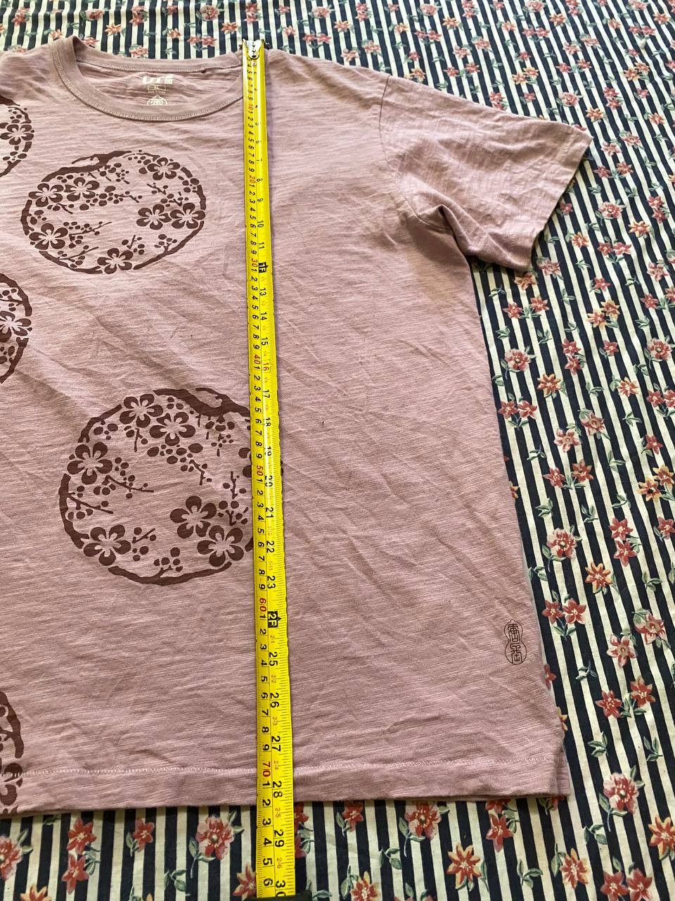 Uniqlo Vintage T-Shirt pink big print Uniqlo crazy Y2K size XL Size US XL / EU 56 / 4 - 9 Thumbnail