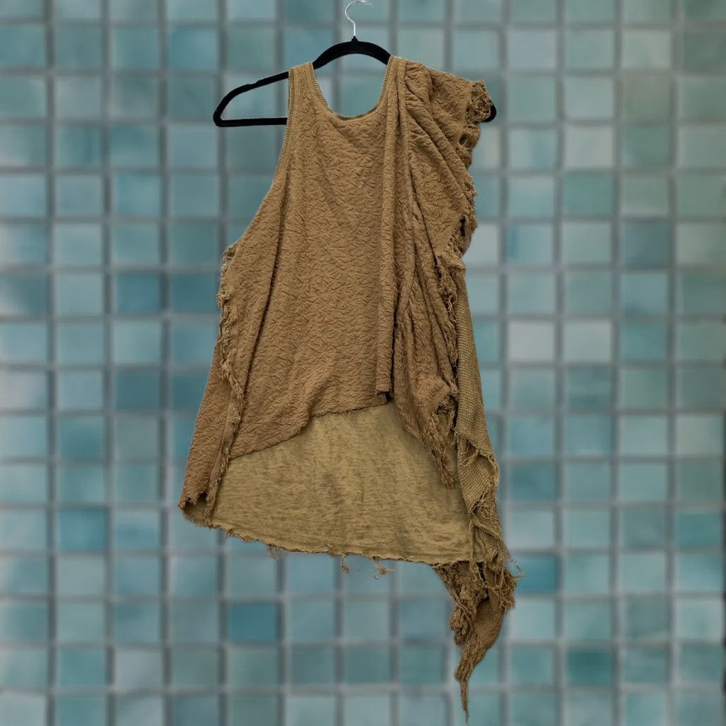Free People Free People Tank Womens Small Brown Top Asymmetrical Fringe Trim Boho Artsy Fray Tank Top Beach Bohemian City Outdoor Womens Small Brown Side Fringe Size S / US 4 / IT 40 - 1 Thumbnail