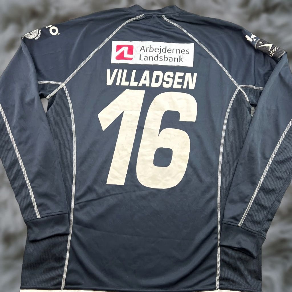 Vintage H2O FC Nordsjaelland Villadsen Goalkeeper Mens Football Jersey Sz L Black Long Sleeve Moisture Wicking Quick Dry Athletic Jersey Mens Football Girl#s? Size US L / EU 52-54 / 3 - 1 Thumbnail