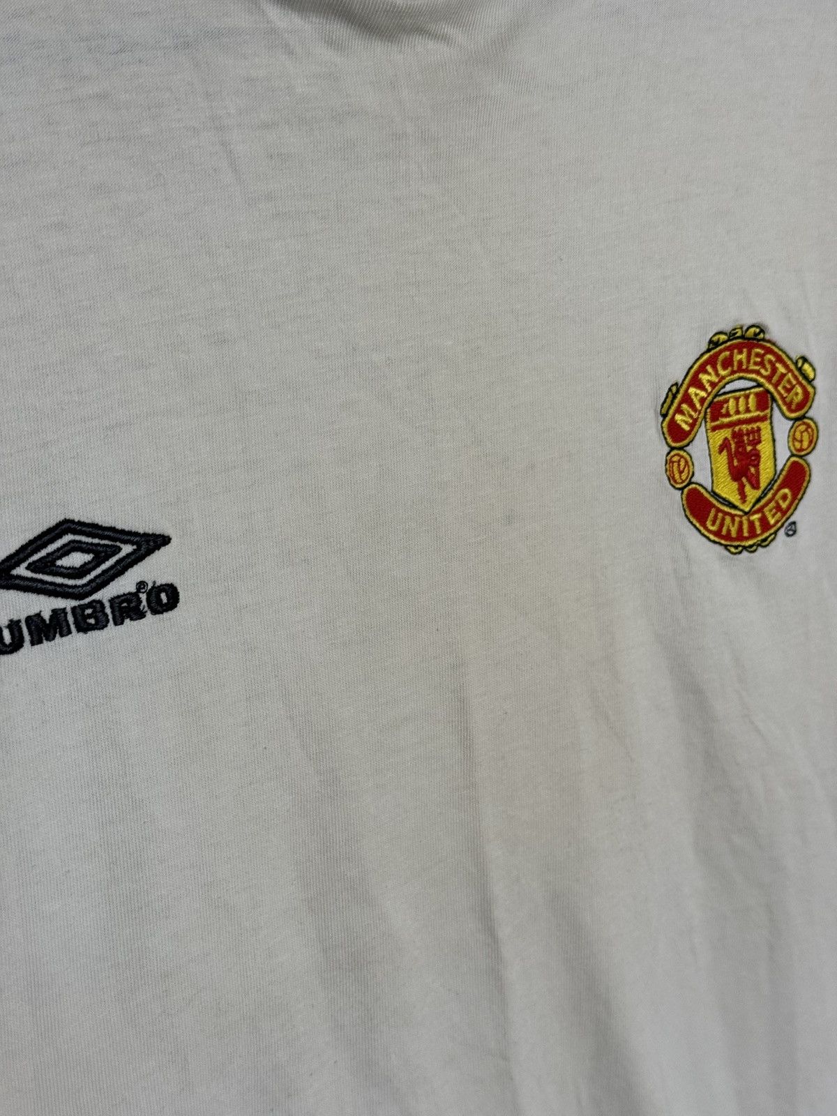 Umbro Vintage Manchester United 99/00 Training Football Jersey Size US S / EU 44-46 / 1 - 6 Thumbnail