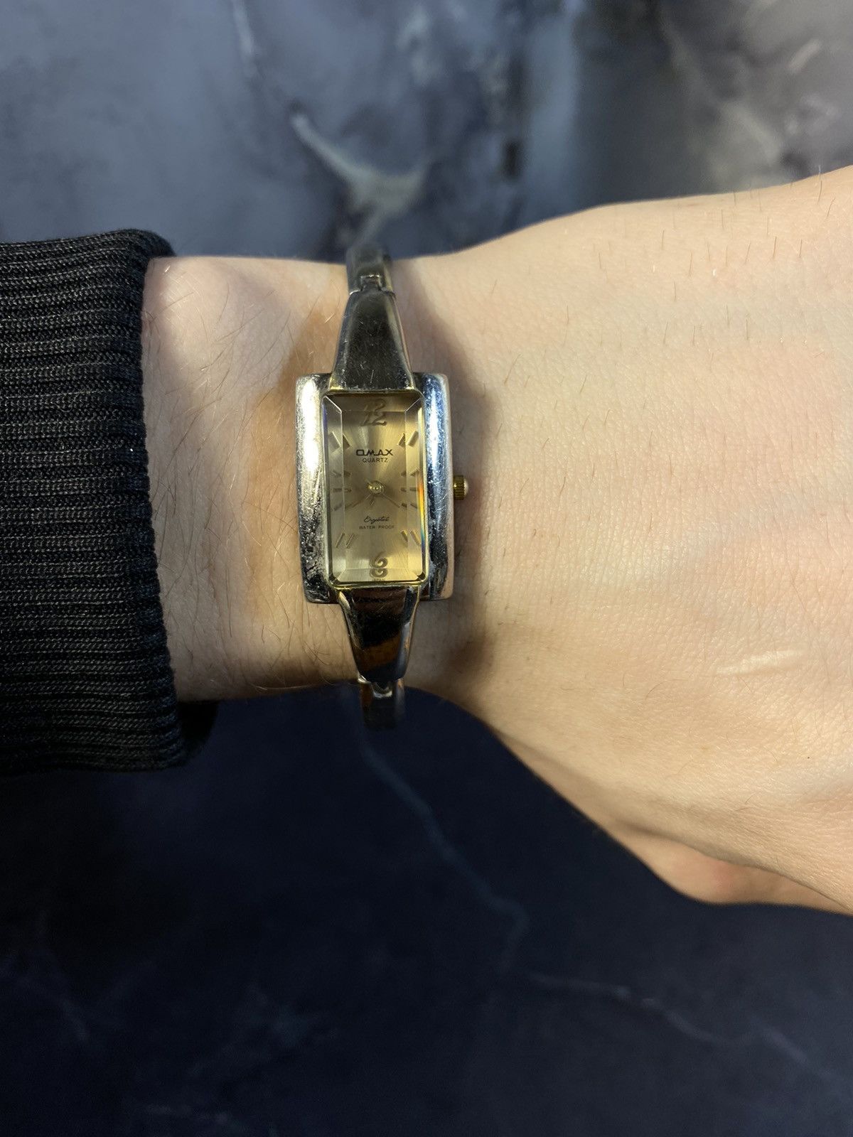 Japanese Brand Elegant OMAX Watch with Metal Bracelet Size ONE SIZE - 9 Thumbnail