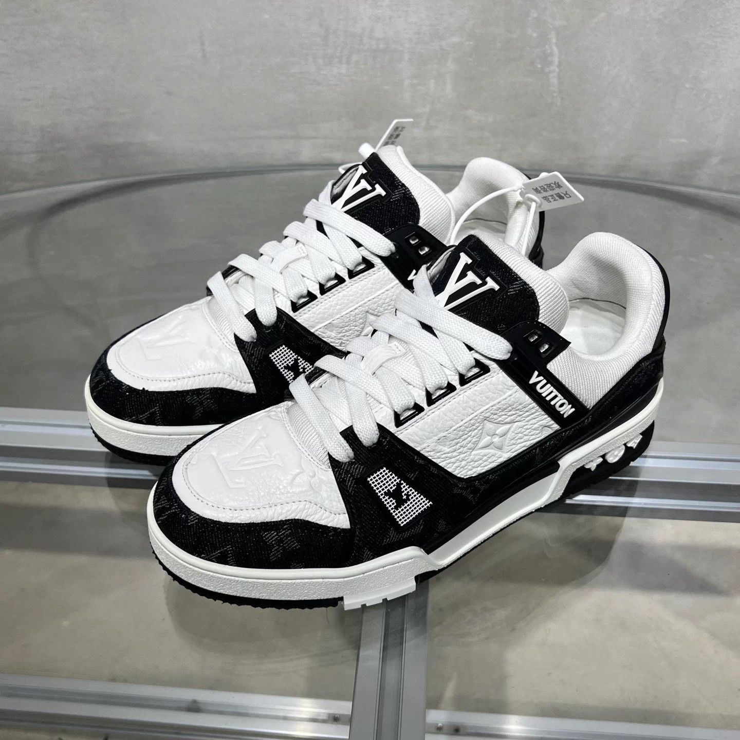 Louis Vuitton LV Trainer Black White Denim UK3 37 Size US 5.5 / IT 35.5 - 2 Thumbnail