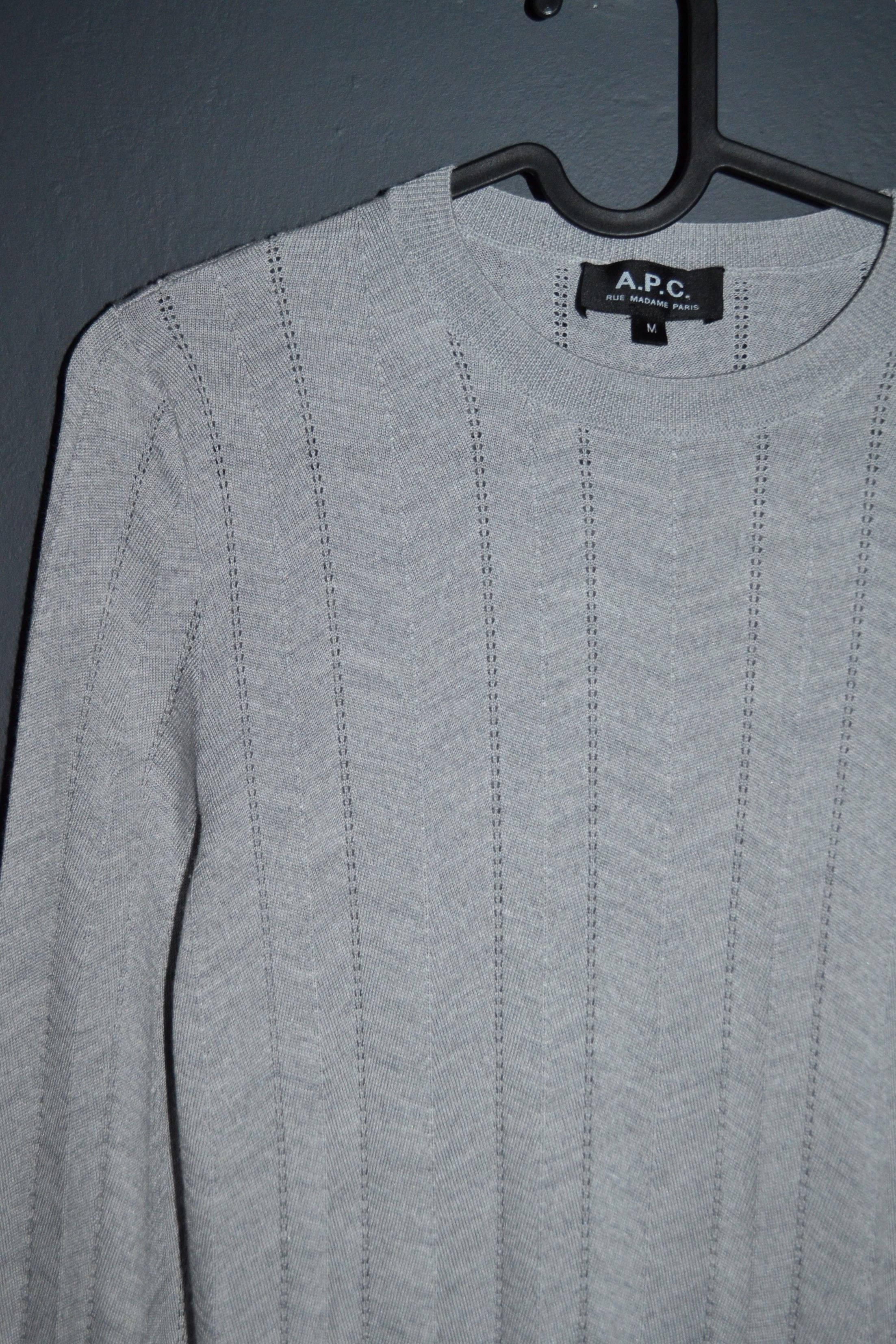 A.P.C. A.P.C. Women's M size Silk and Wool Sweater Size M / US 6-8 / IT 42-44 - 1 Thumbnail