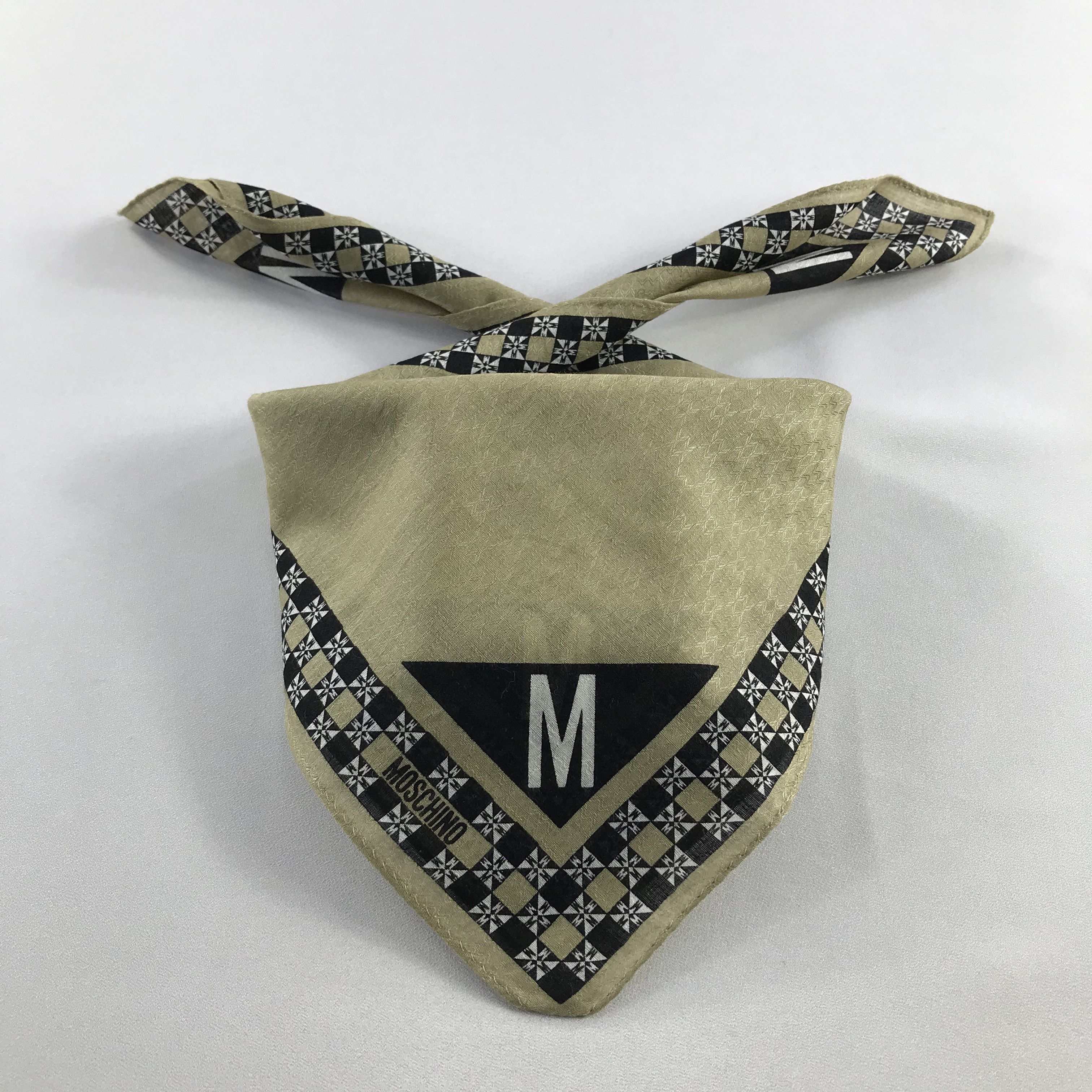 Moschino Vintage Moschino Handkerchief / Bandana / Neckerchief C706 Size ONE SIZE - 1 Thumbnail