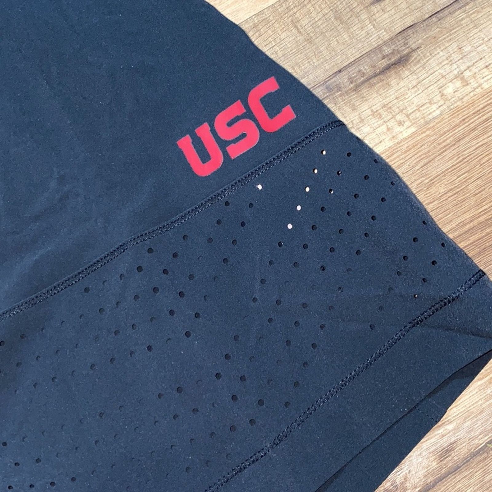 Nike 2014 Nike USC shorts Size US 32 / EU 48 - 8 Thumbnail