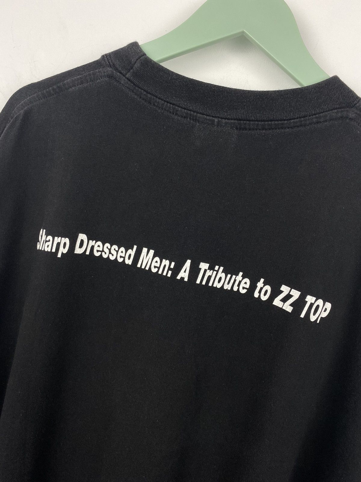 Band Tees Vintage ZZ Top 2002 Sharp Dressed Man T Shirt Tee Pink Floyd Size US XL / EU 56 / 4 - 9 Thumbnail